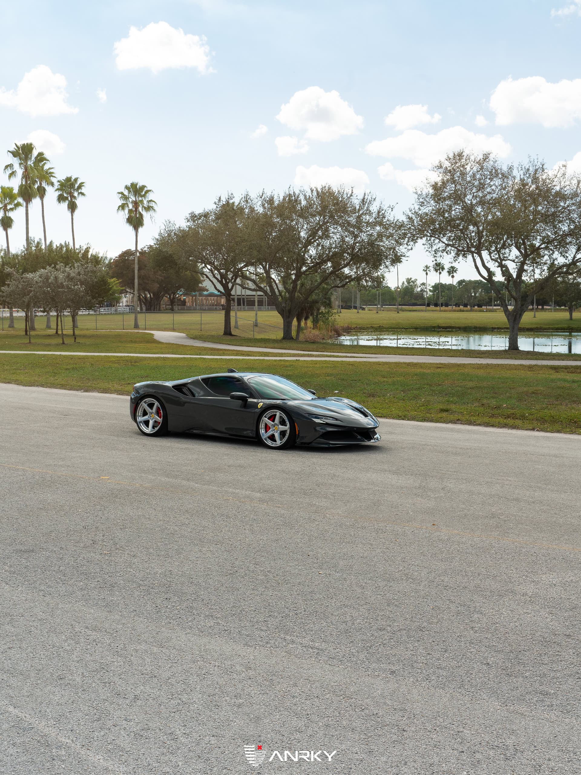 Ferrari SF90 Stradale | Grigio Medio | ANRKY RS5.3 | Brushed Clear