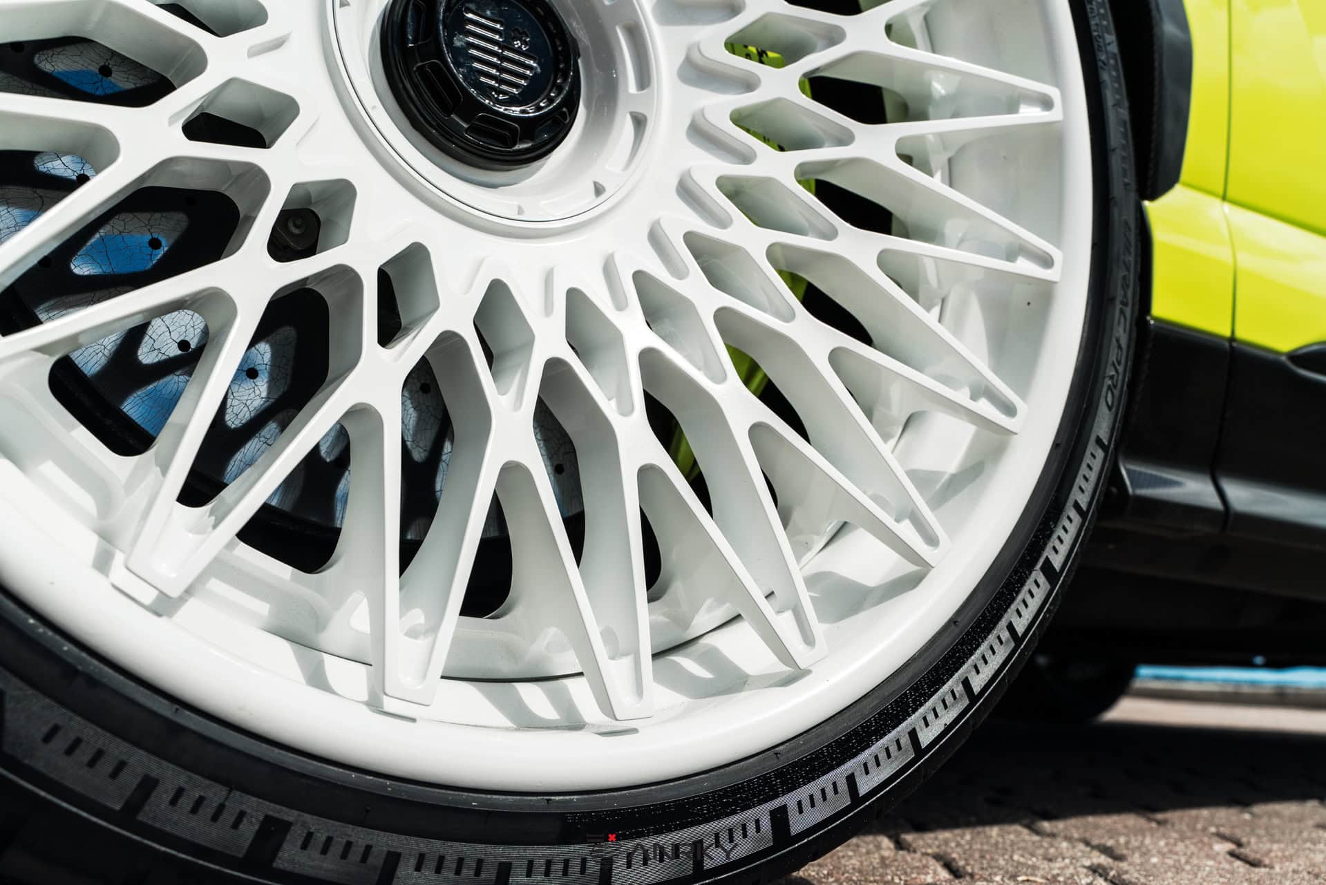 Lamborghini Urus Performante | | on ANRKY AN20 | Gloss White