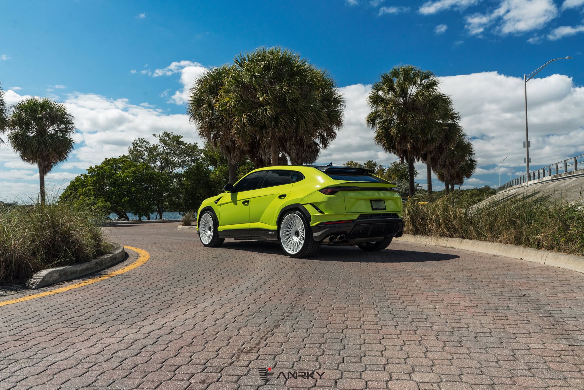 Lamborghini Urus Performante | | on ANRKY AN20 | Gloss White