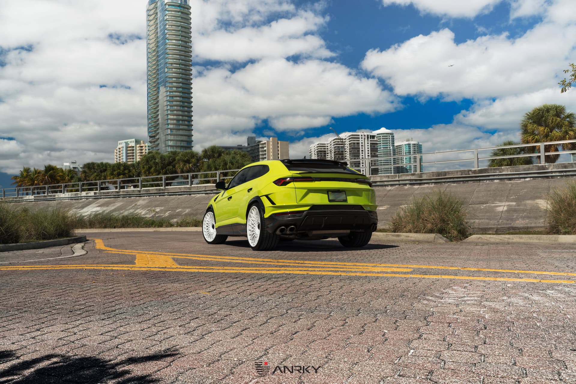 Photo 27 of Lamborghini Urus Performante | | on ANRKY AN20 | Gloss White