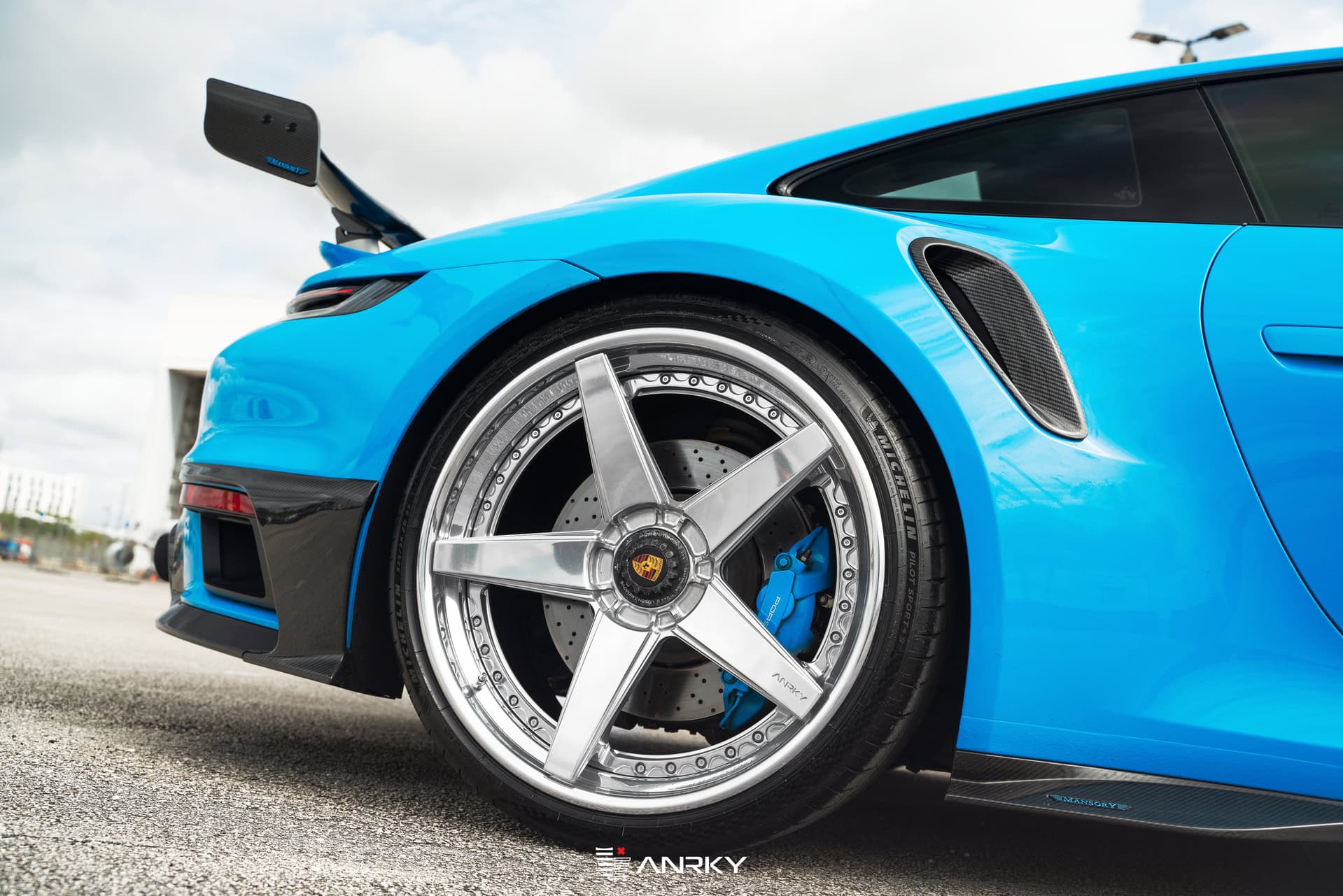 Mansory Porsche 992 | Rivera Blue | on ANRKY RS5.3 | Polished Clear