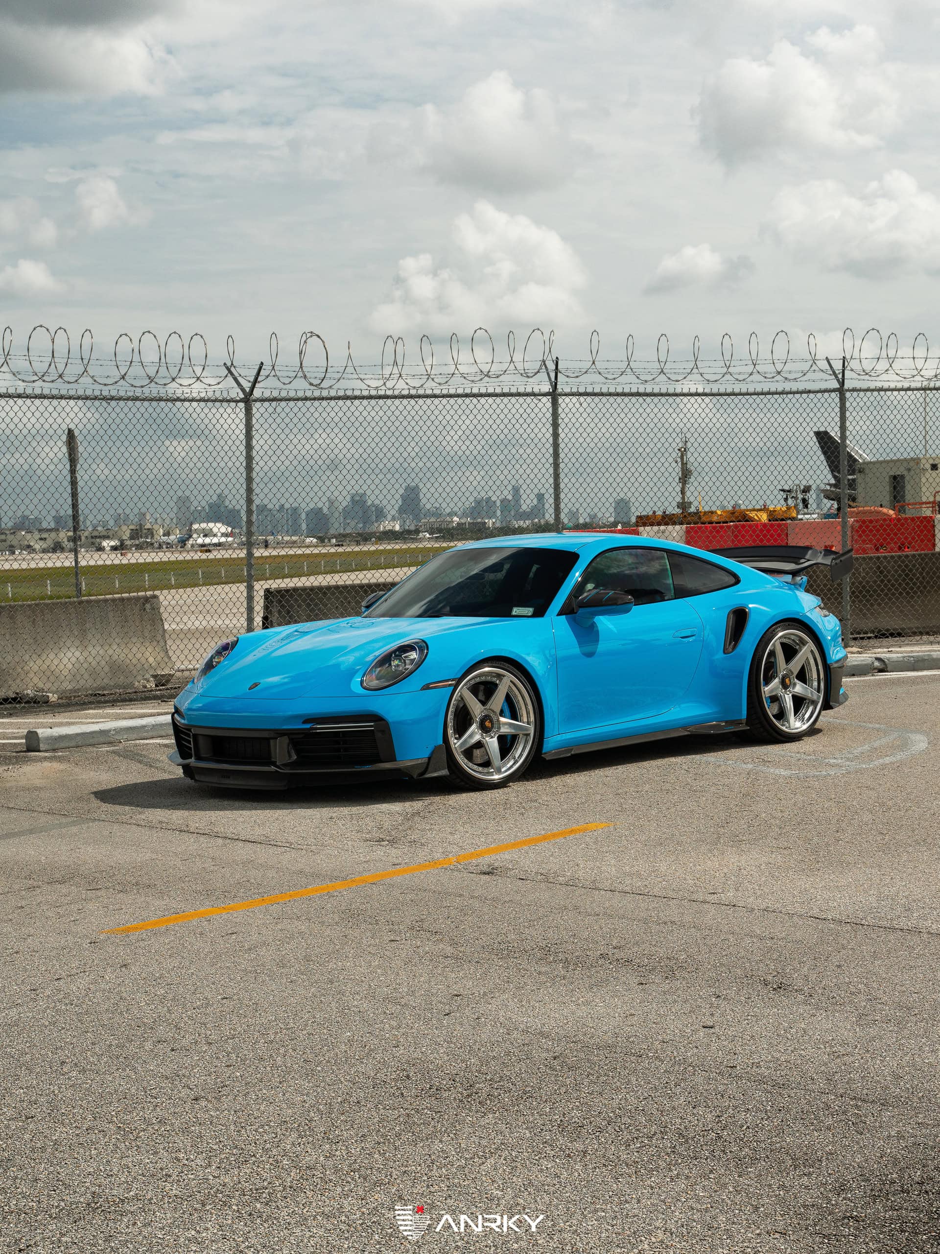 Mansory Porsche 992 | Rivera Blue | on ANRKY RS5.3 | Polished Clear