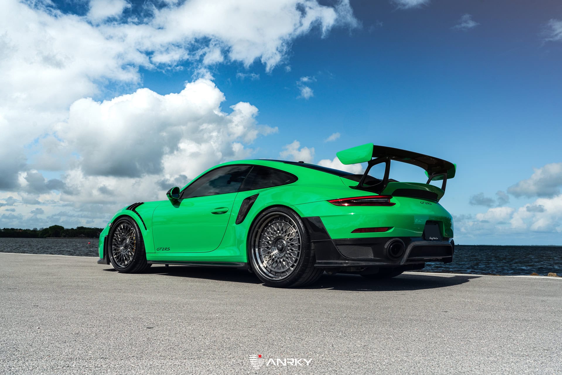 Porsche 991 GT2RS | Lizard Green | on ANRKY RS7.3 + AEROSport | Brushed Smoke