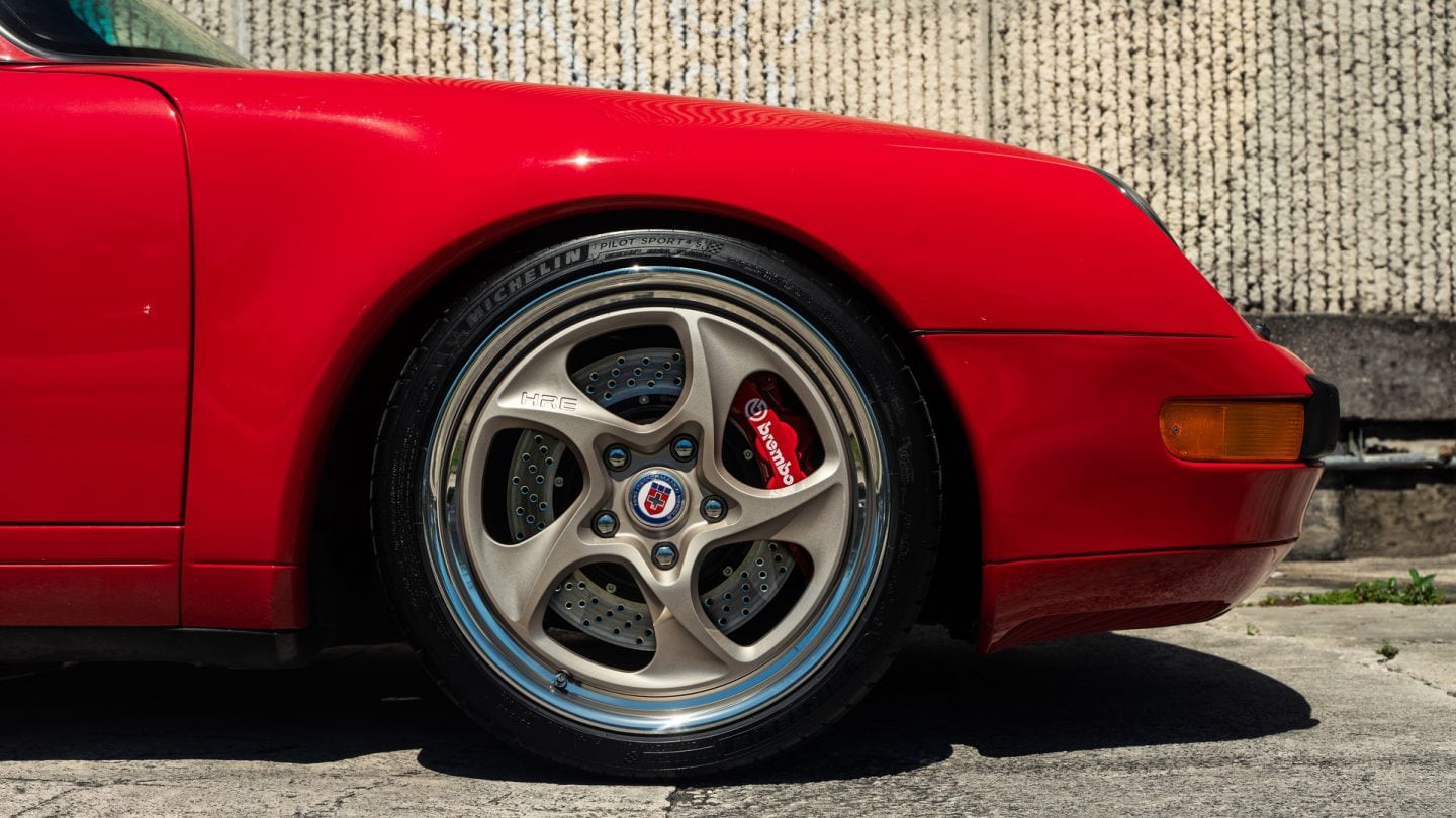 Porsche 993 Carrera Cabriolet on HRE 522
