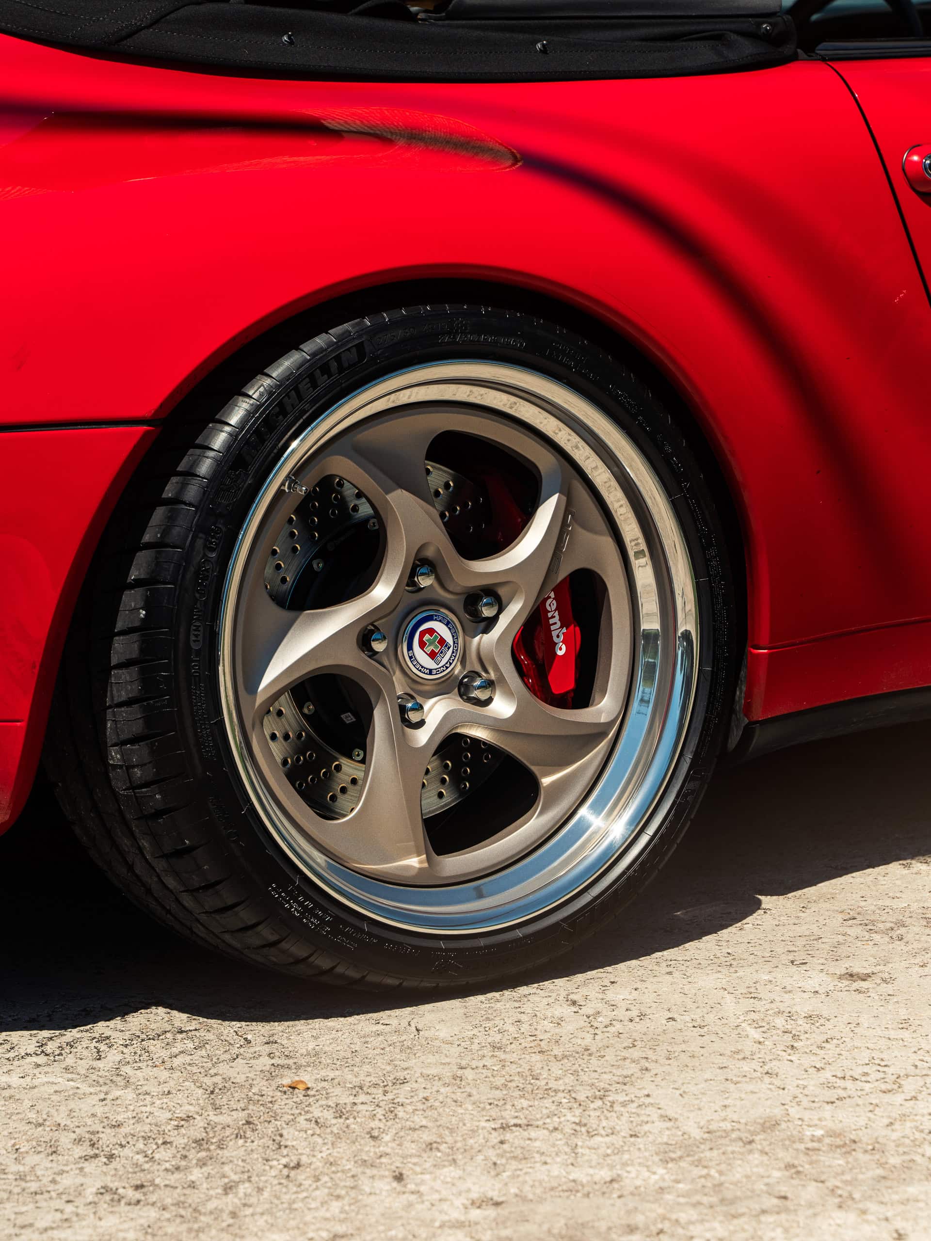 Porsche 993 Carrera Cabriolet on HRE 522