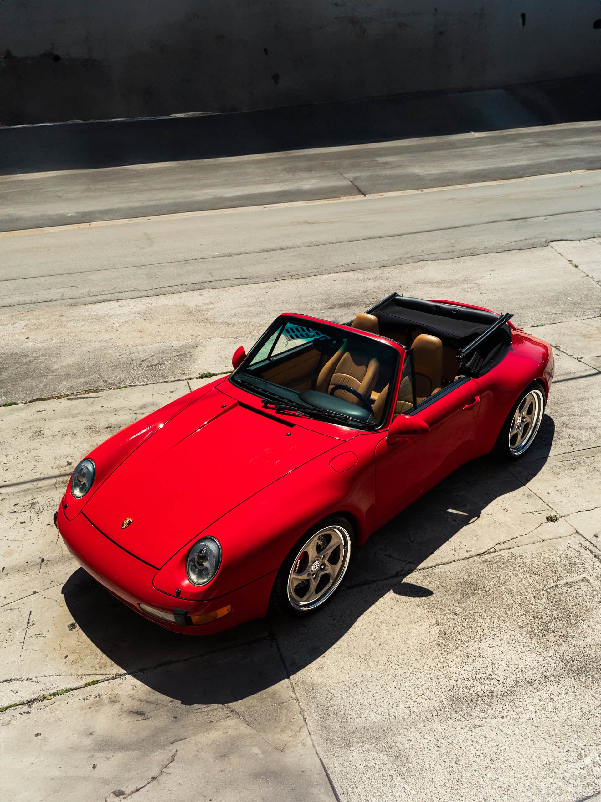 Porsche 993 Carrera Cabriolet on HRE 522