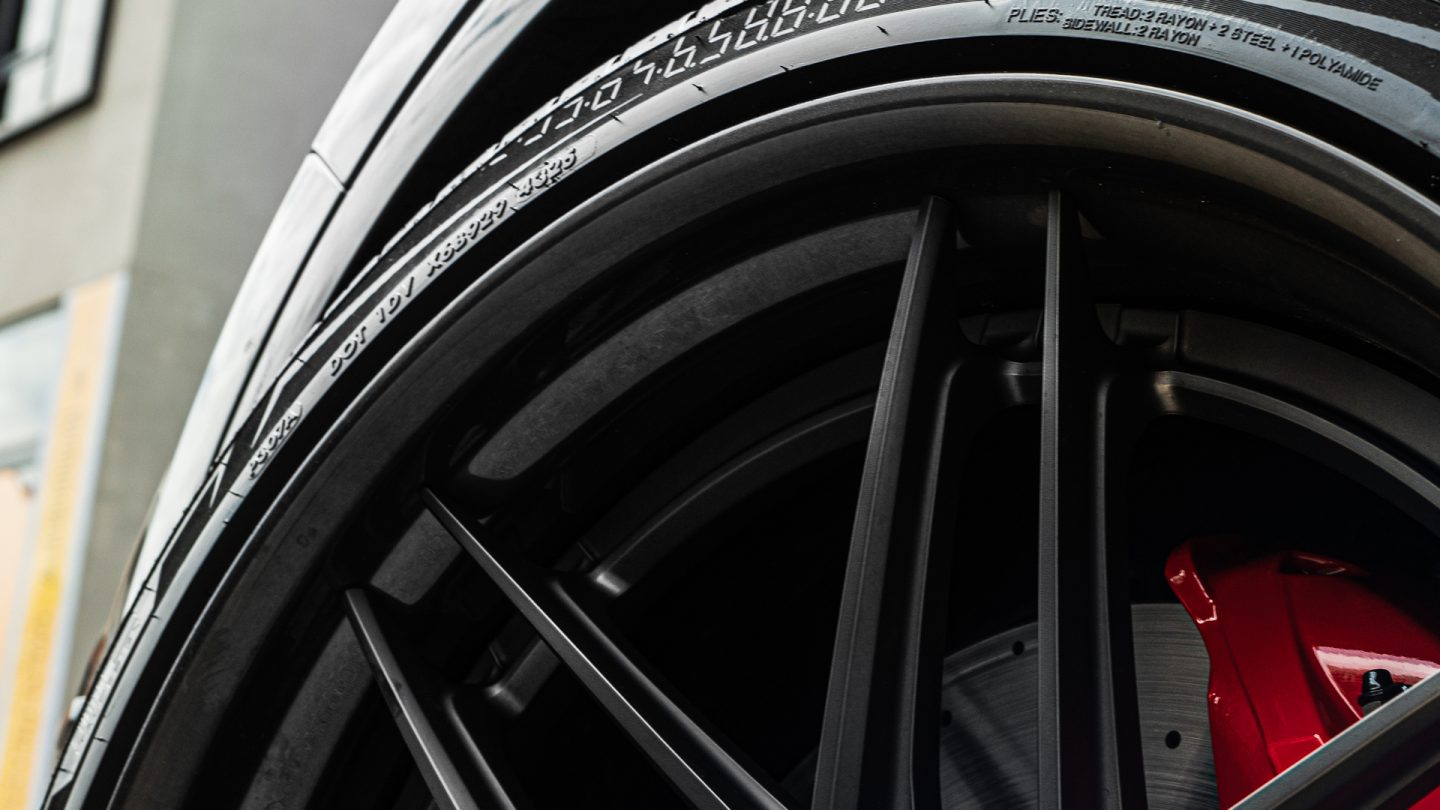 Audi RSQ8 on 1886 wheels