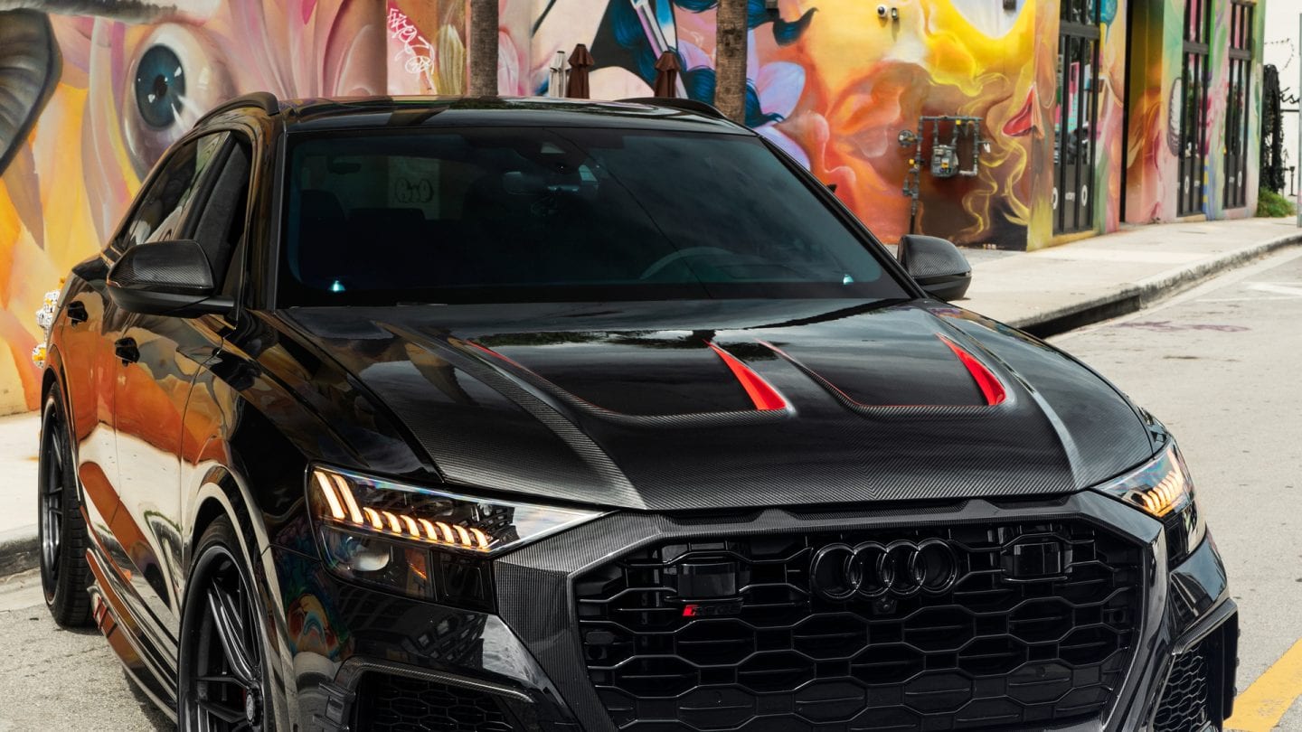 Audi RSQ8 on 1886 wheels