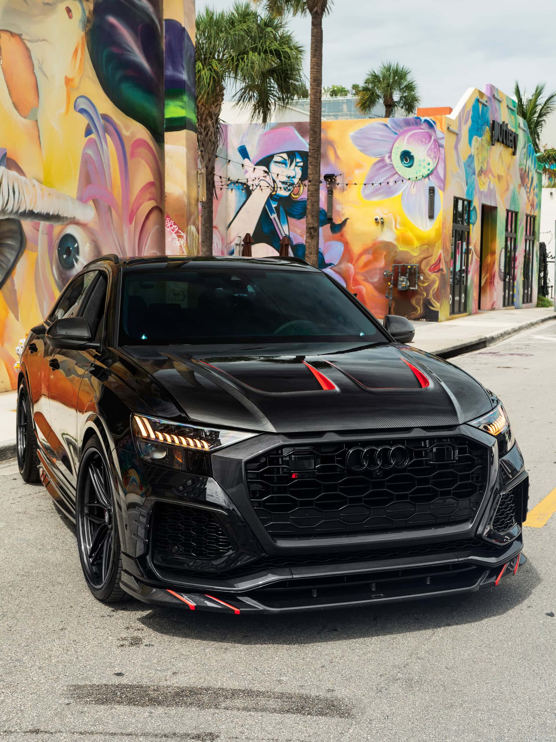 Audi RSQ8 on 1886 wheels