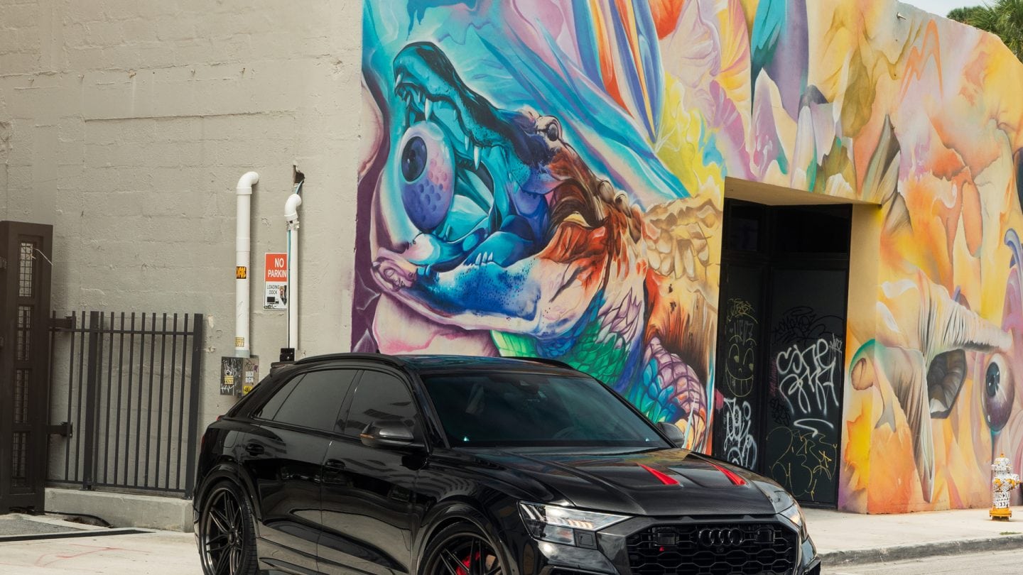 Audi RSQ8 on 1886 wheels