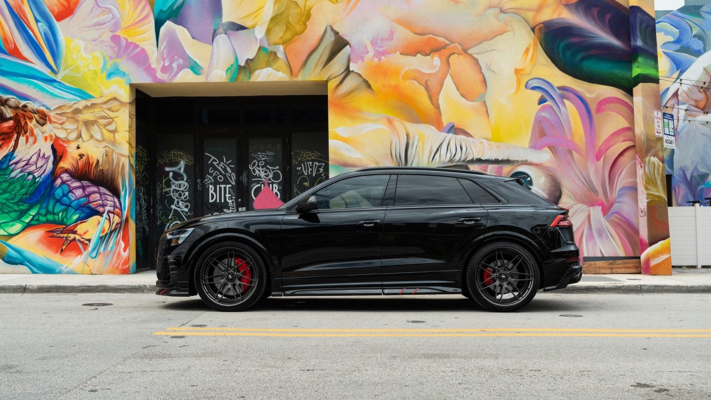 Audi RSQ8 on 1886 wheels