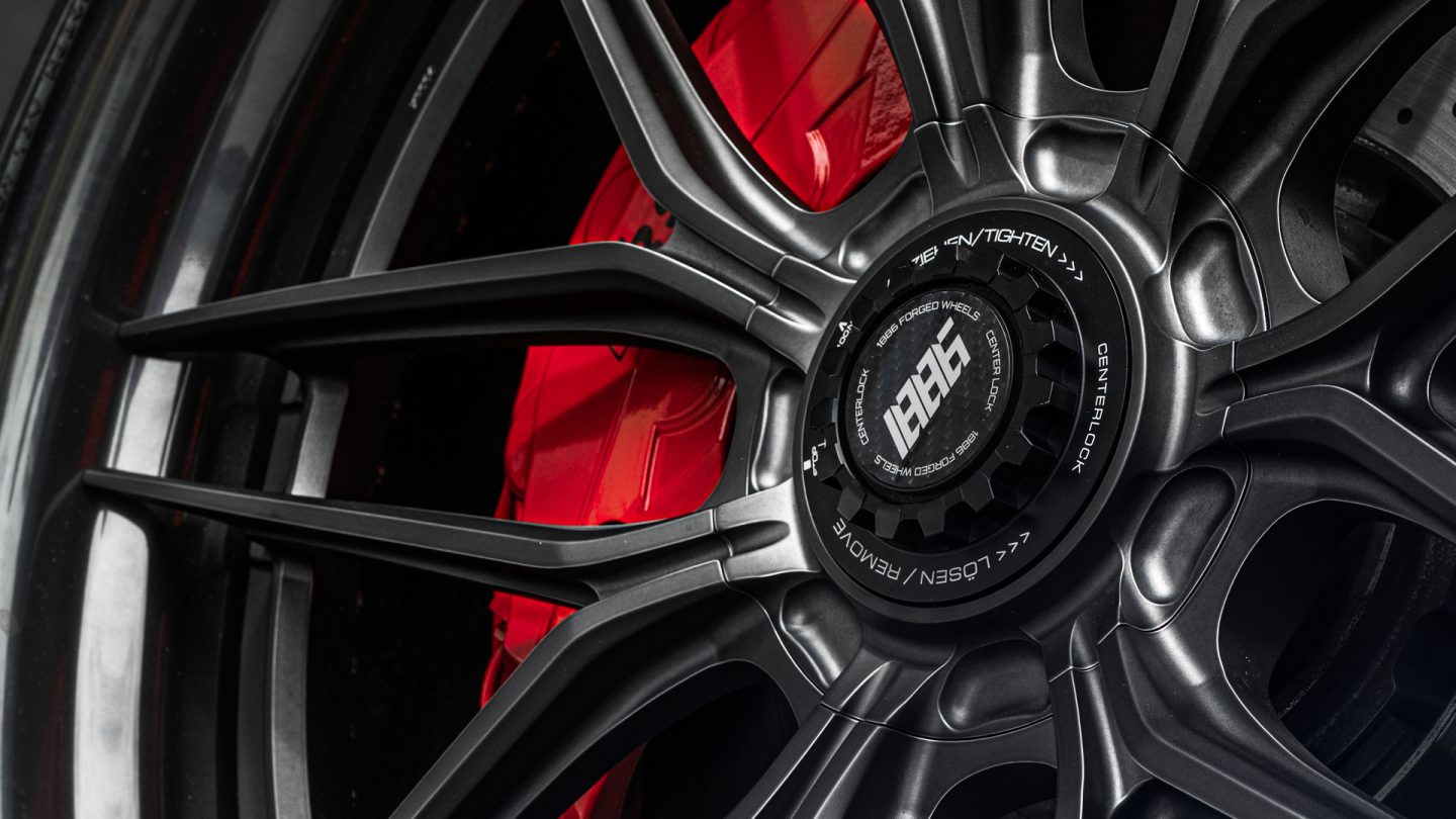 Audi RSQ8 on 1886 wheels