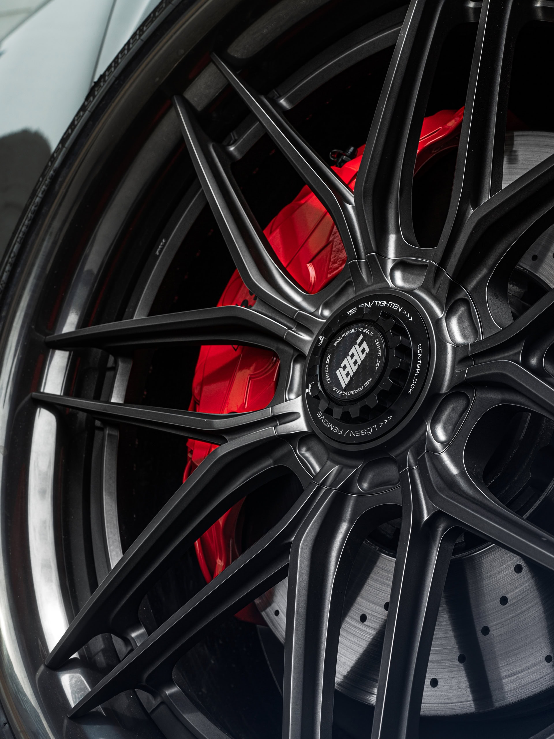 Audi RSQ8 on 1886 wheels
