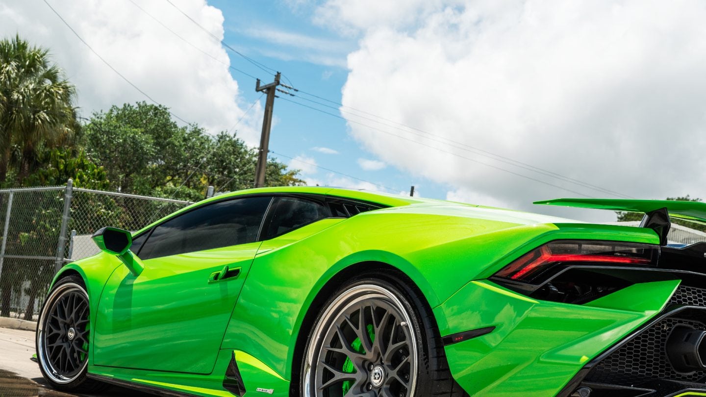 Lamborghini Huracan on HRE 520M