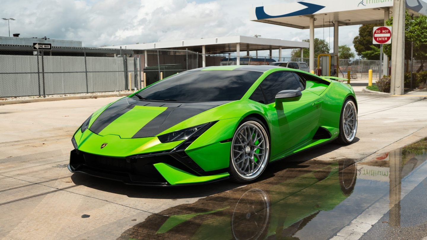 Lamborghini Huracan on HRE 520M