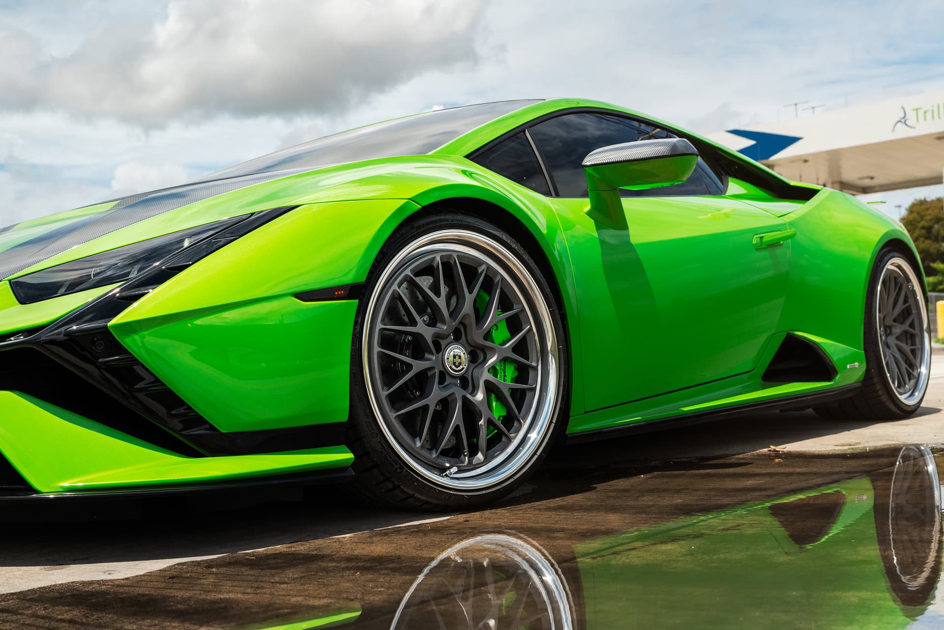 Lamborghini Huracan on HRE 520M