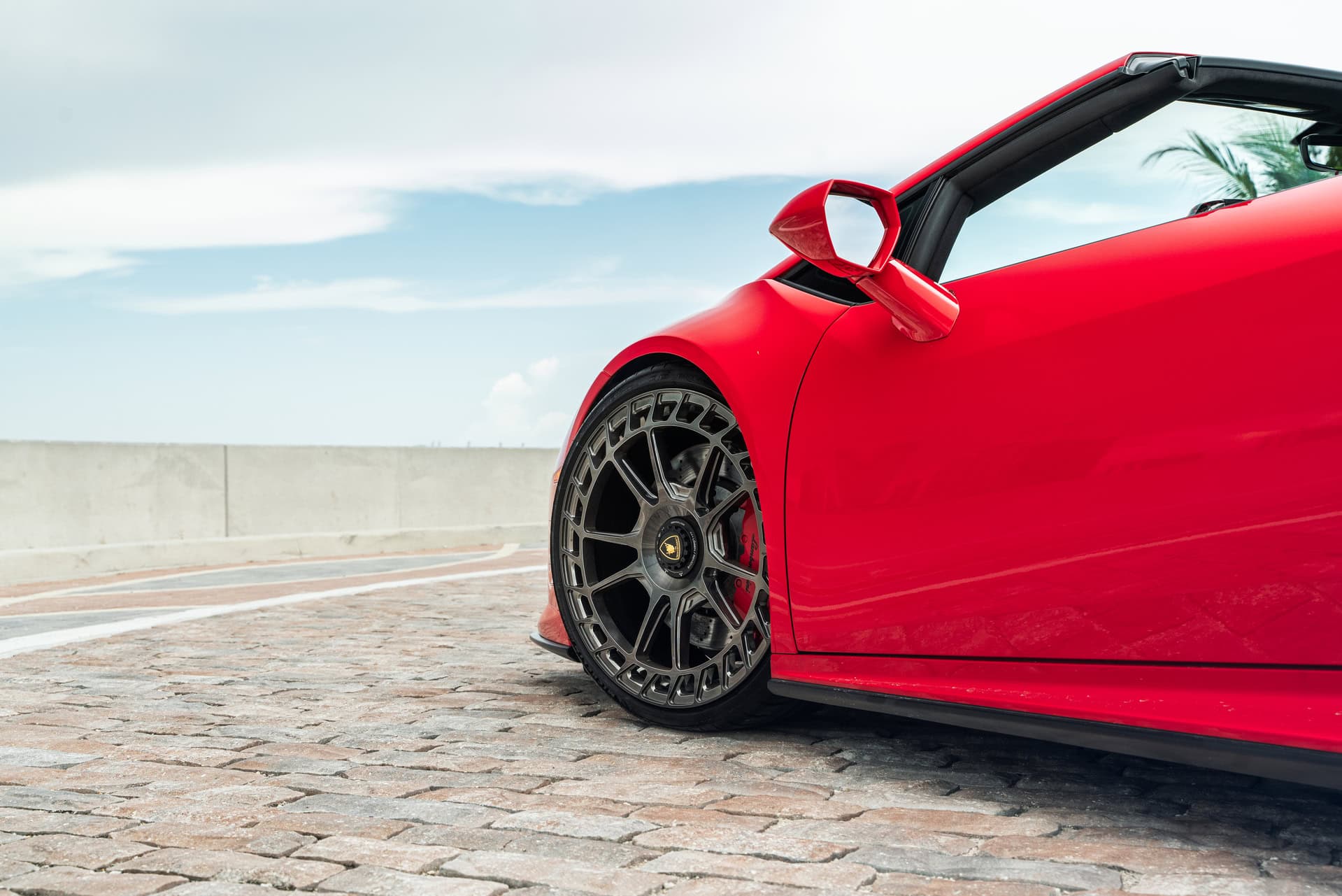 Lamborghini Huracan EVO on Avant Garde Wheels.