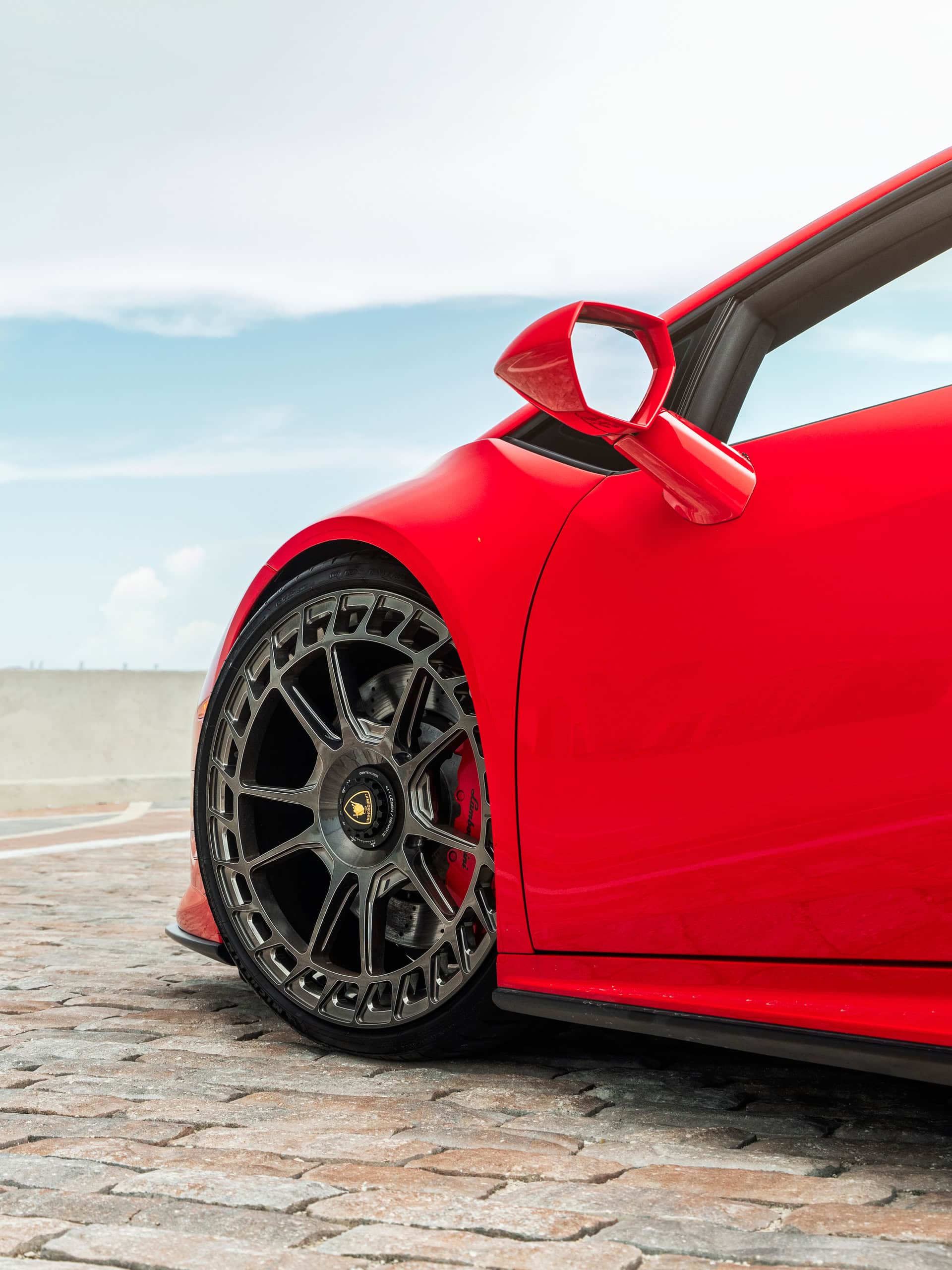Lamborghini Huracan EVO on Avant Garde Wheels.