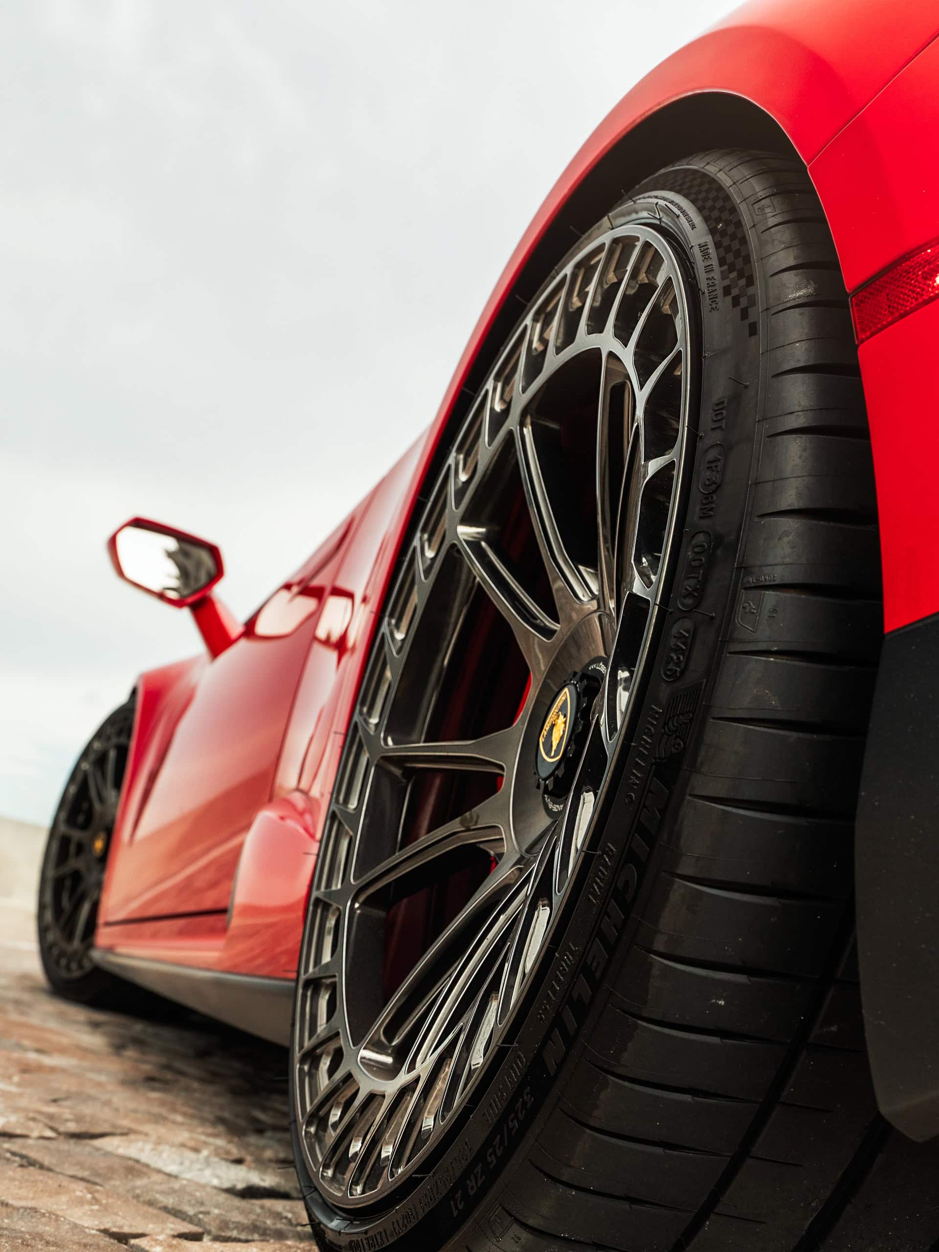 Lamborghini Huracan EVO on Avant Garde Wheels.