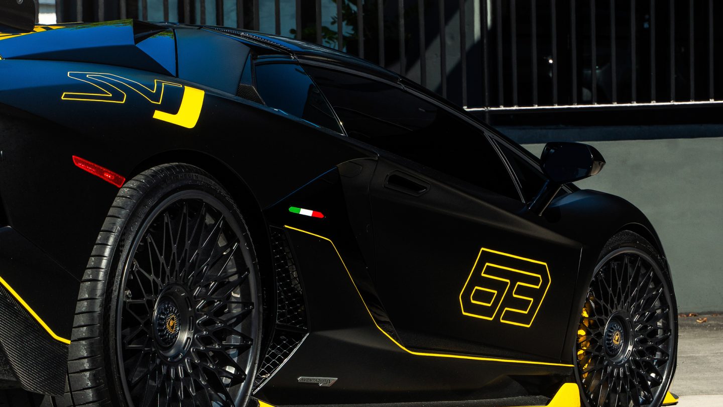 Lamborghini Aventador SVJ – RETROSeries RS7.3