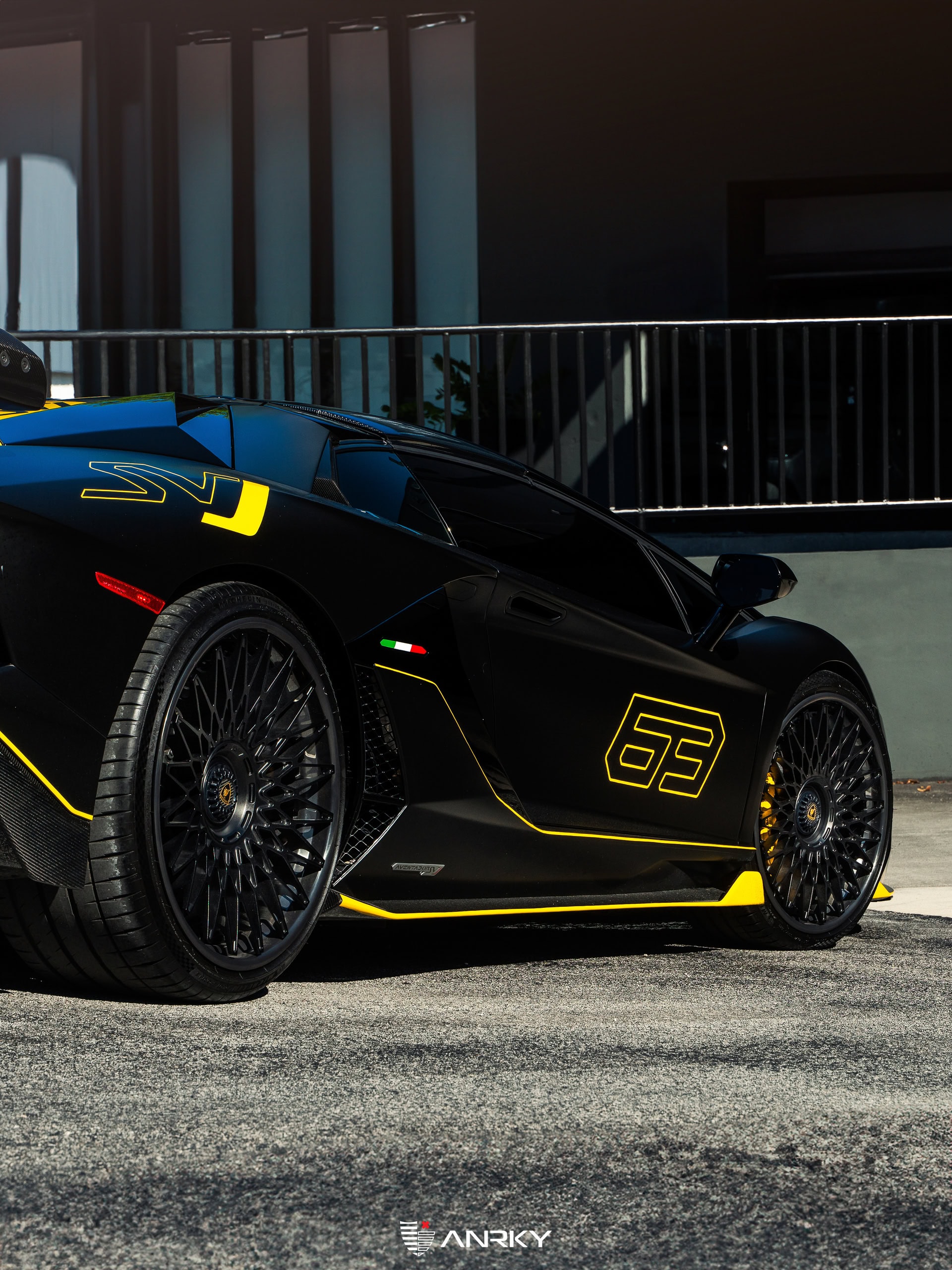 Lamborghini Aventador SVJ – RETROSeries RS7.3