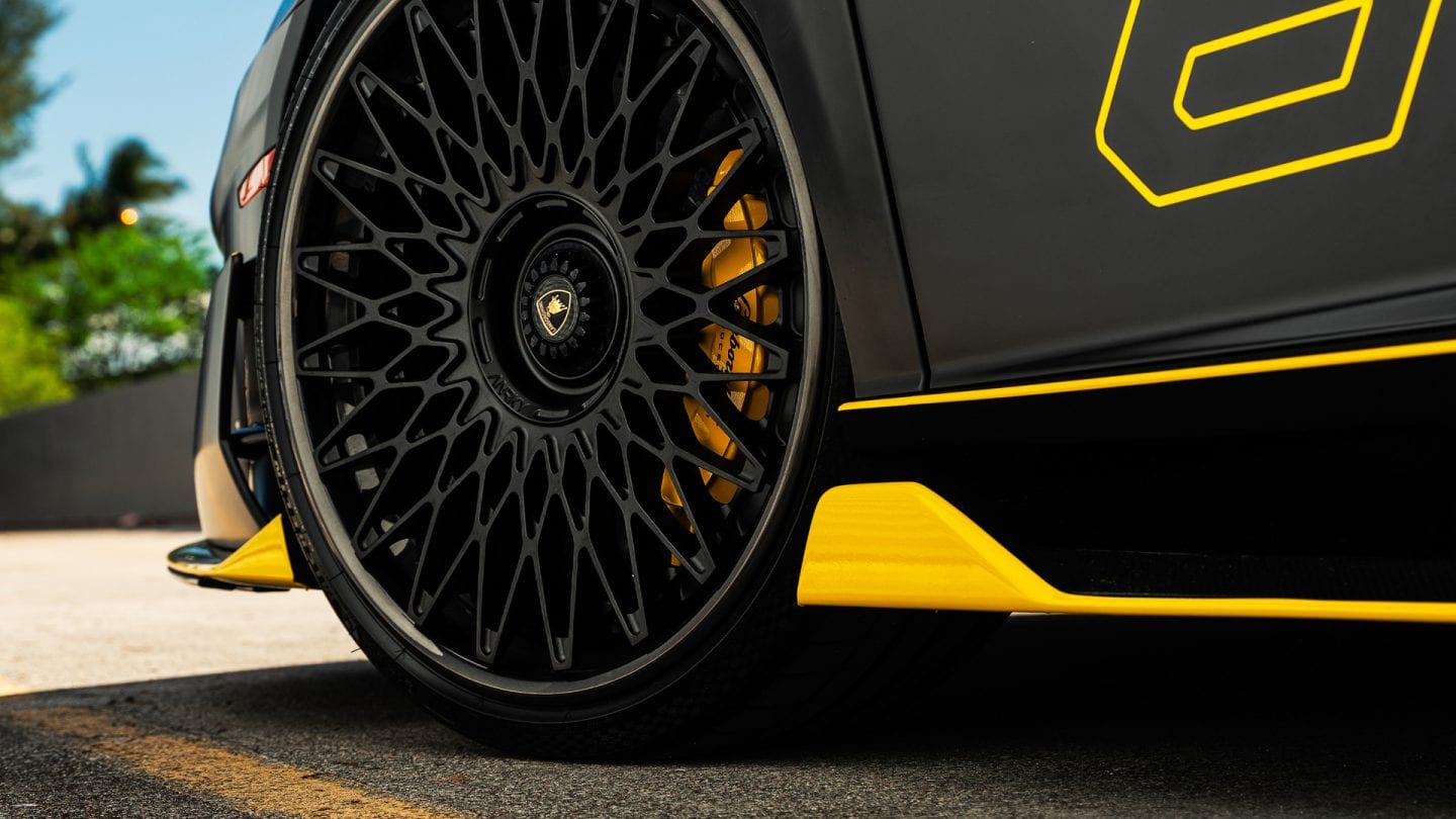 Lamborghini Aventador SVJ – RETROSeries RS7.3