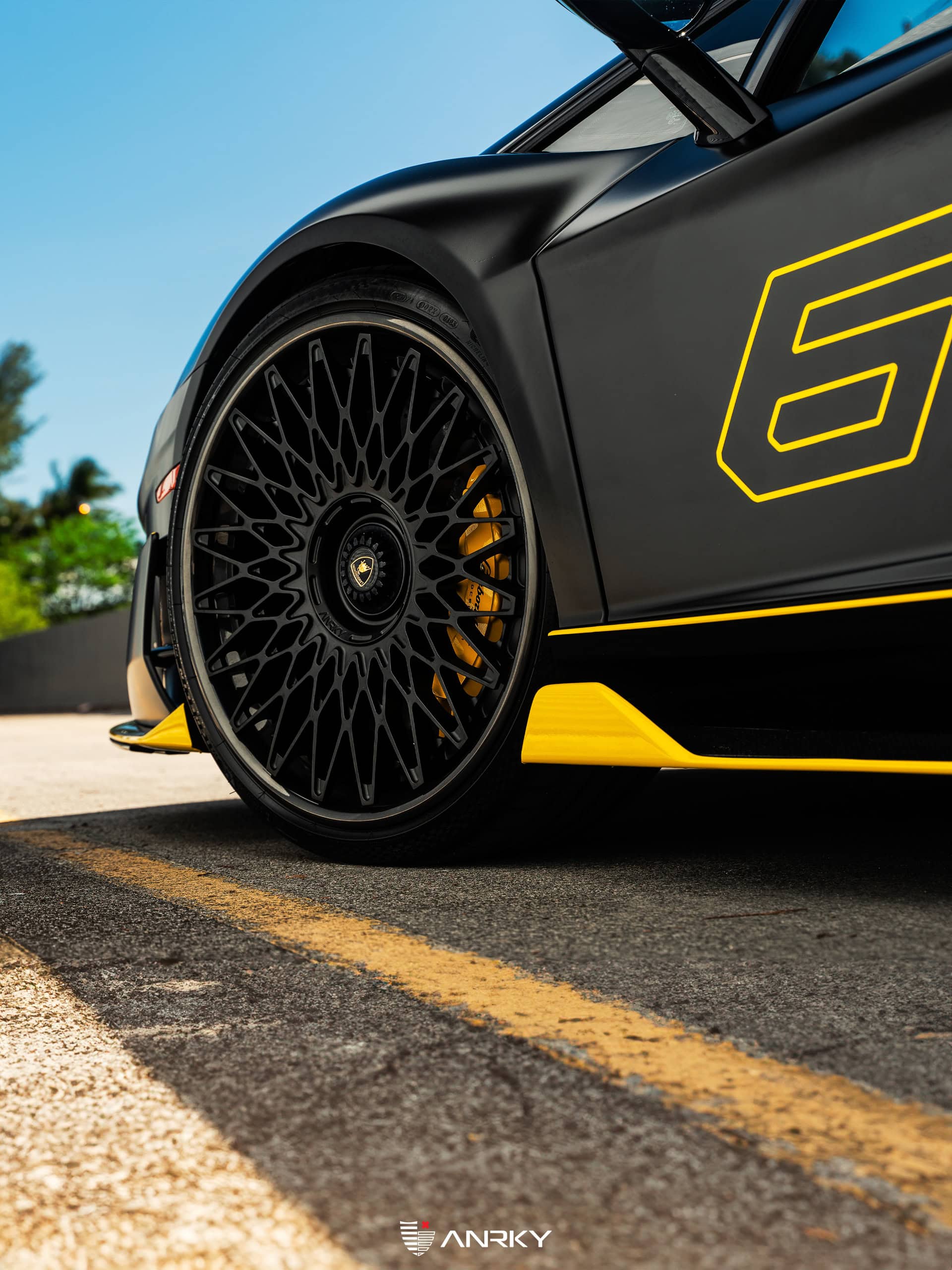 Lamborghini Aventador SVJ – RETROSeries RS7.3