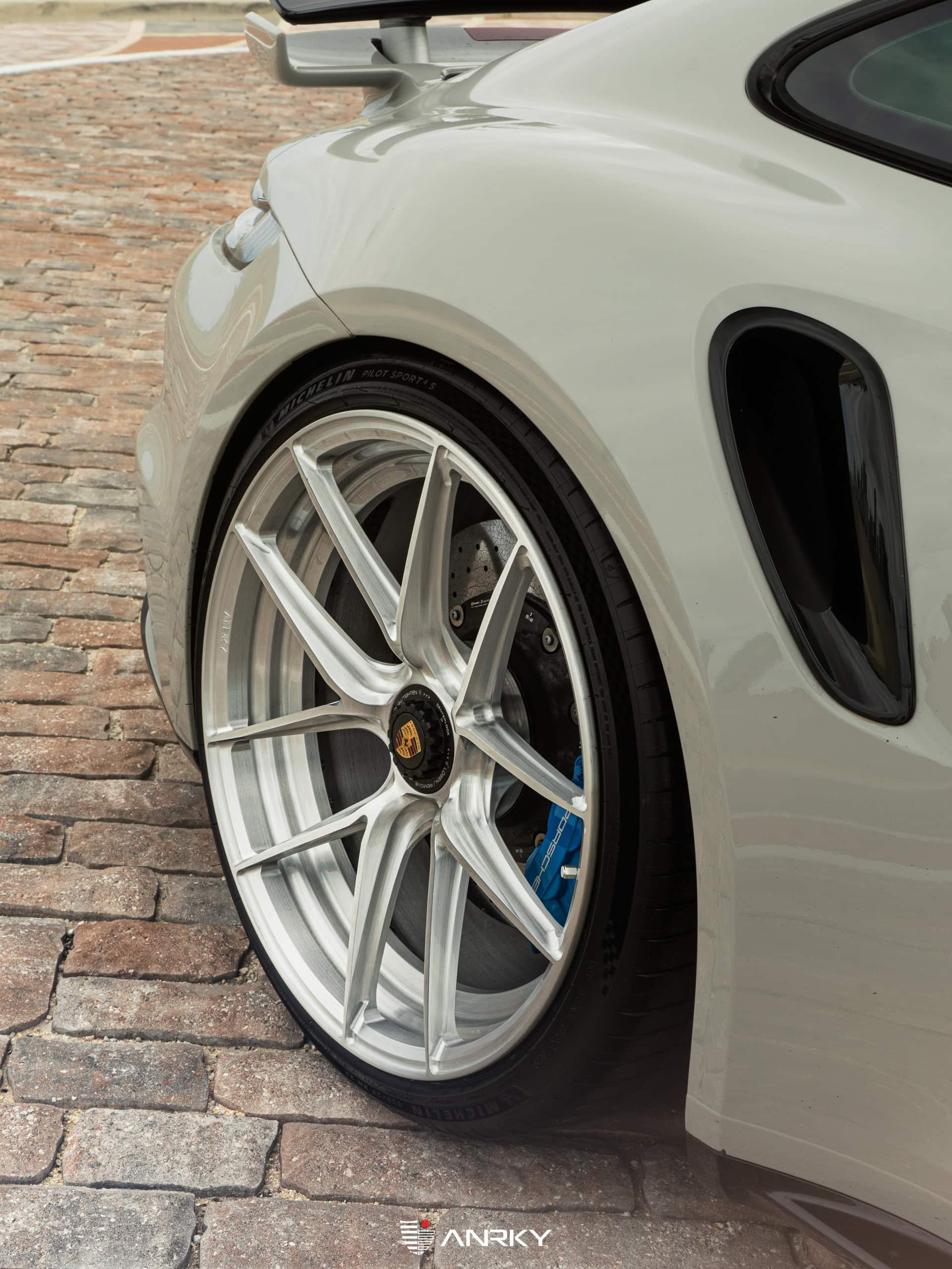 Porsche 992TT-S – XR|Series XR-201