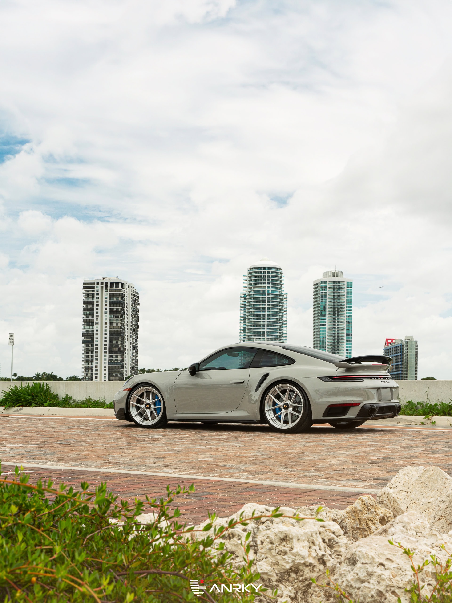 Photo 28 of Porsche 992 Turbo S  | Chalk | on ANRKY XR-201 | Brushed Clear