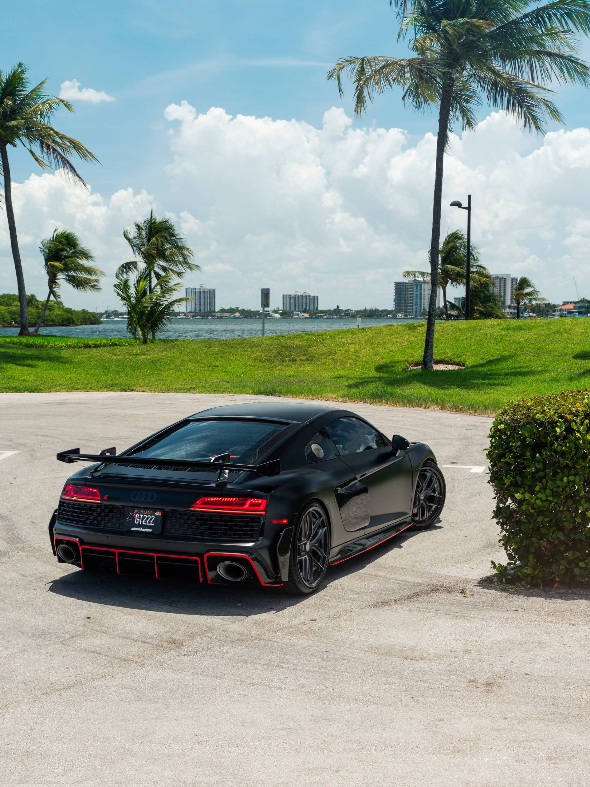 Audi R8 on HRE HX101 Carbon