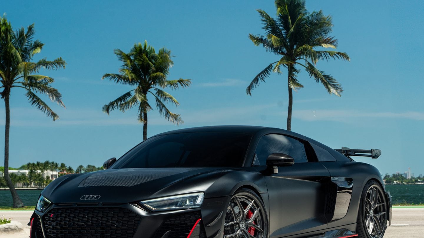 Audi R8 on HRE HX101 Carbon