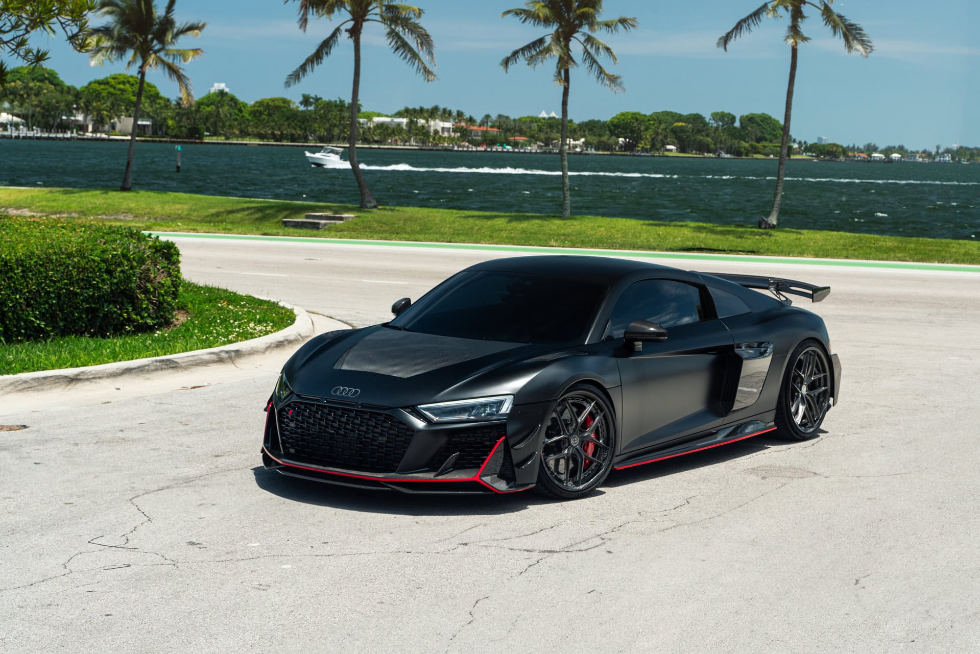 Audi R8 on HRE HX101 Carbon