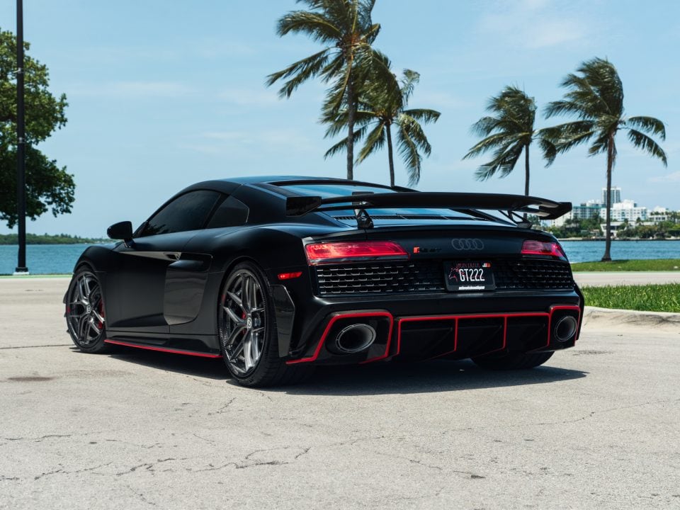 Audi R8 | on HRE HX101 | Brushed Dark Clear