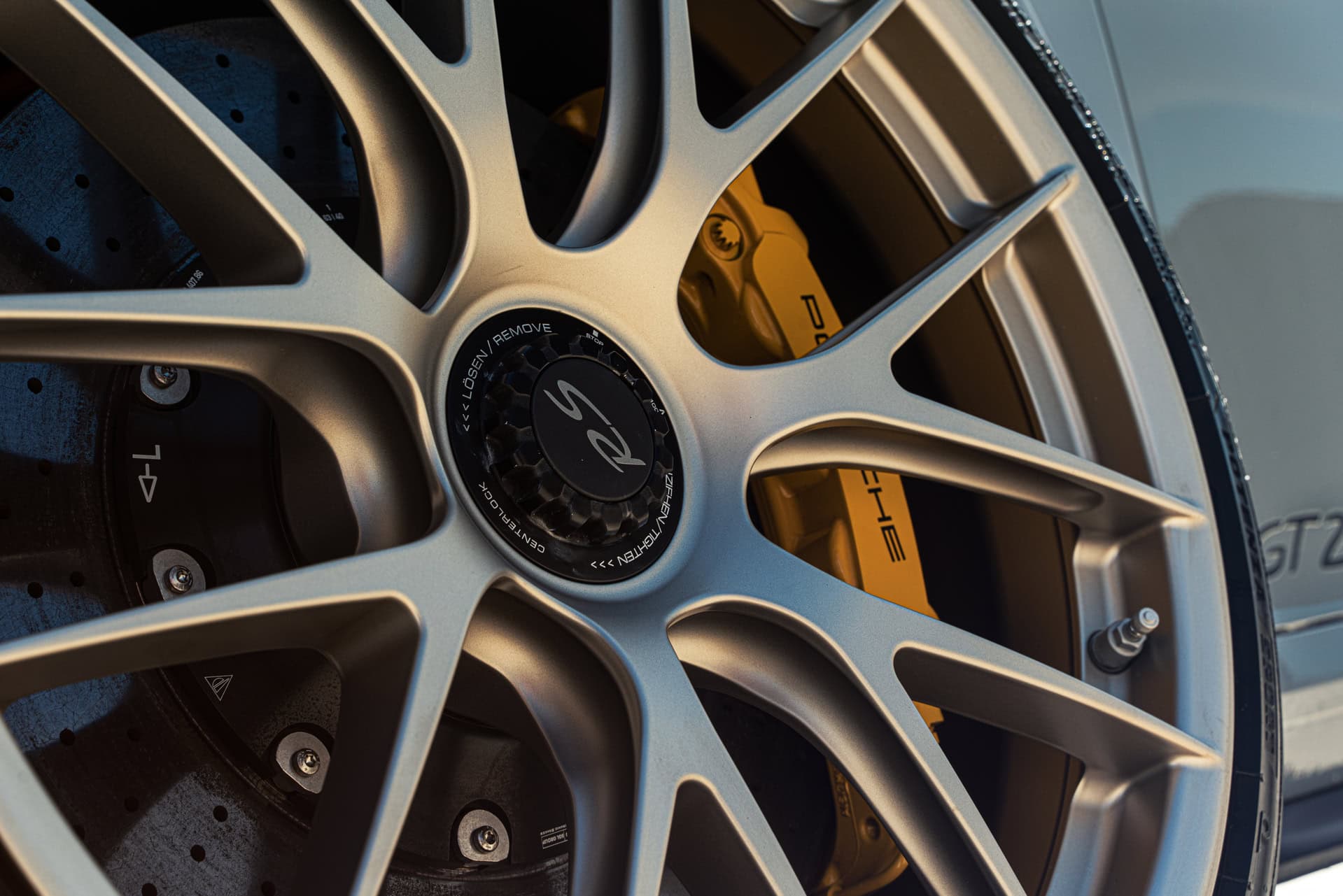 Photo 38 of Porsche 991.2 GT2 RS | Nardo Gray | on IPE MFP-01 Wheels | Satin White Gold