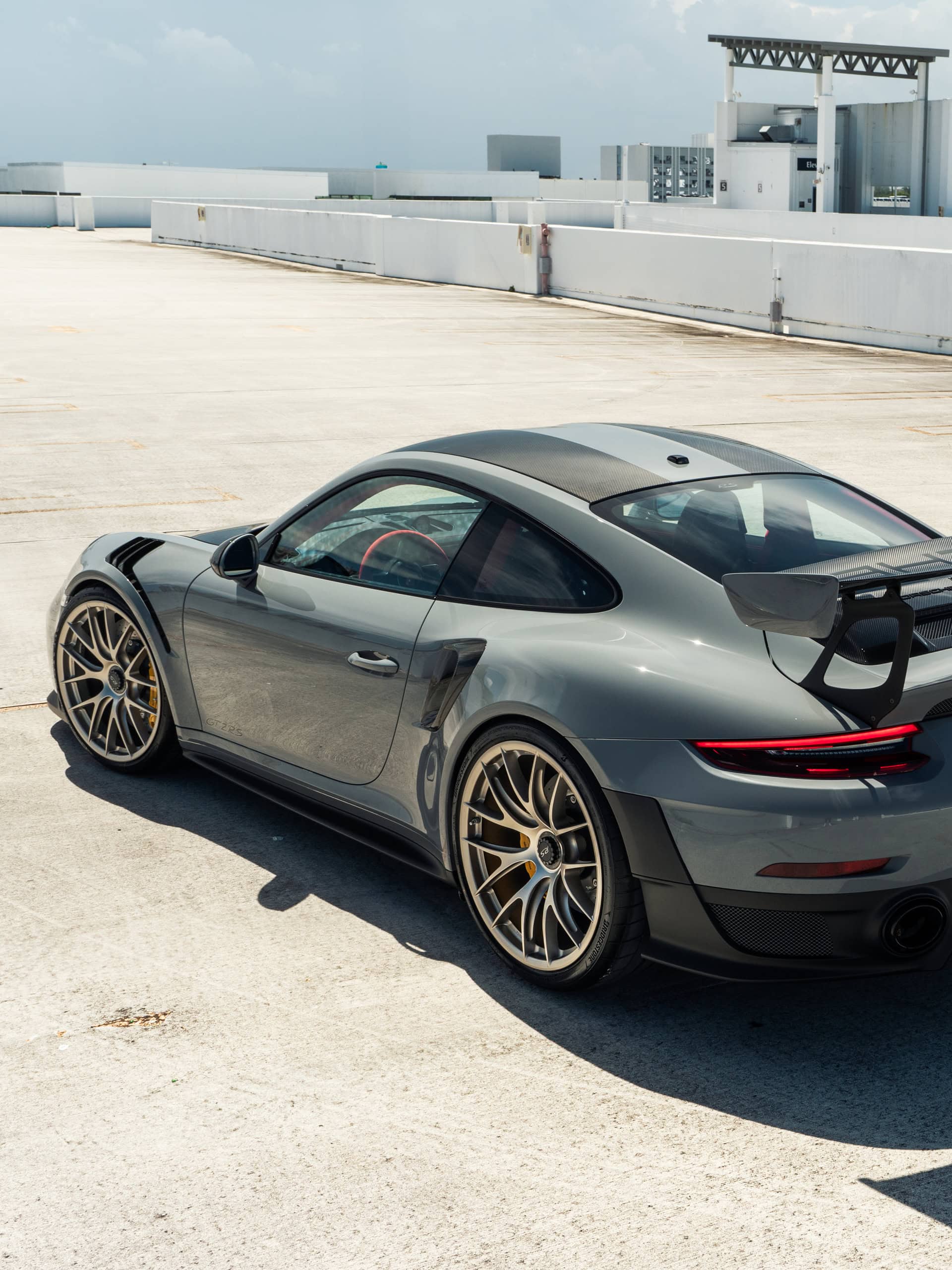 Porsche GT2 on IPE Wheels