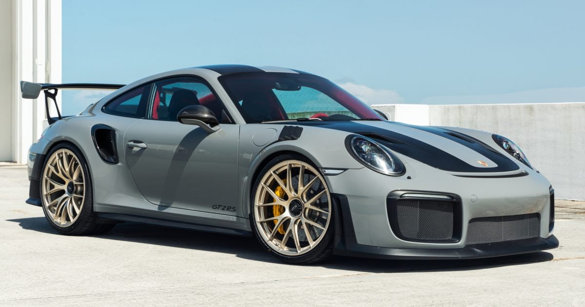 Porsche 992.1 GT2 RS featuring lightweight iPE magnesium wheels. Written by Noah GT