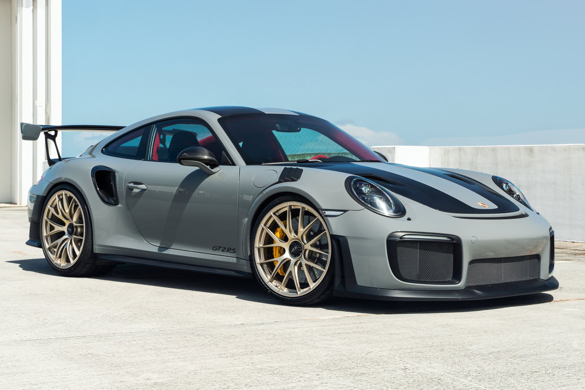 Porsche GT2 on IPE Wheels