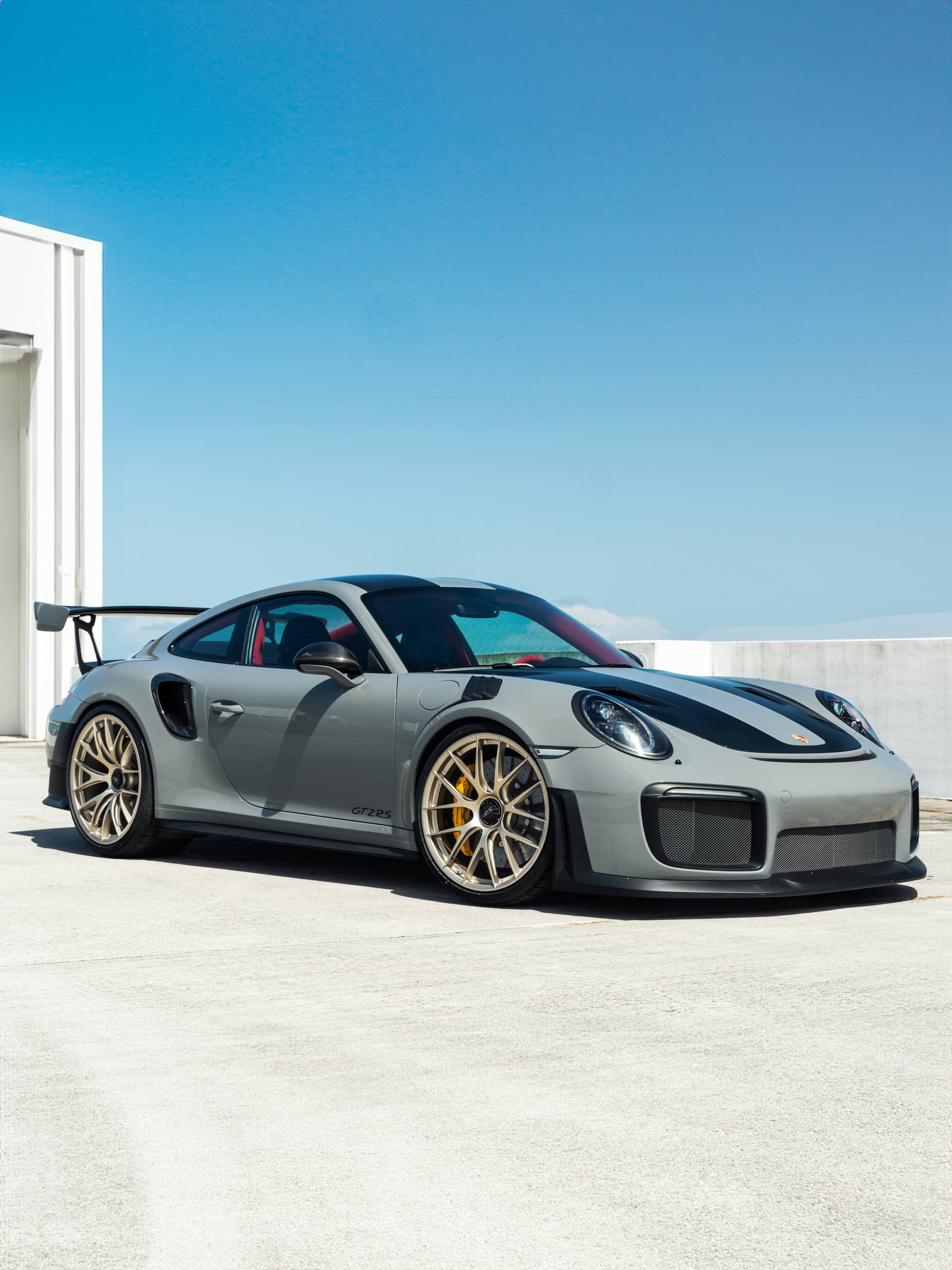 Porsche GT2 on IPE Wheels