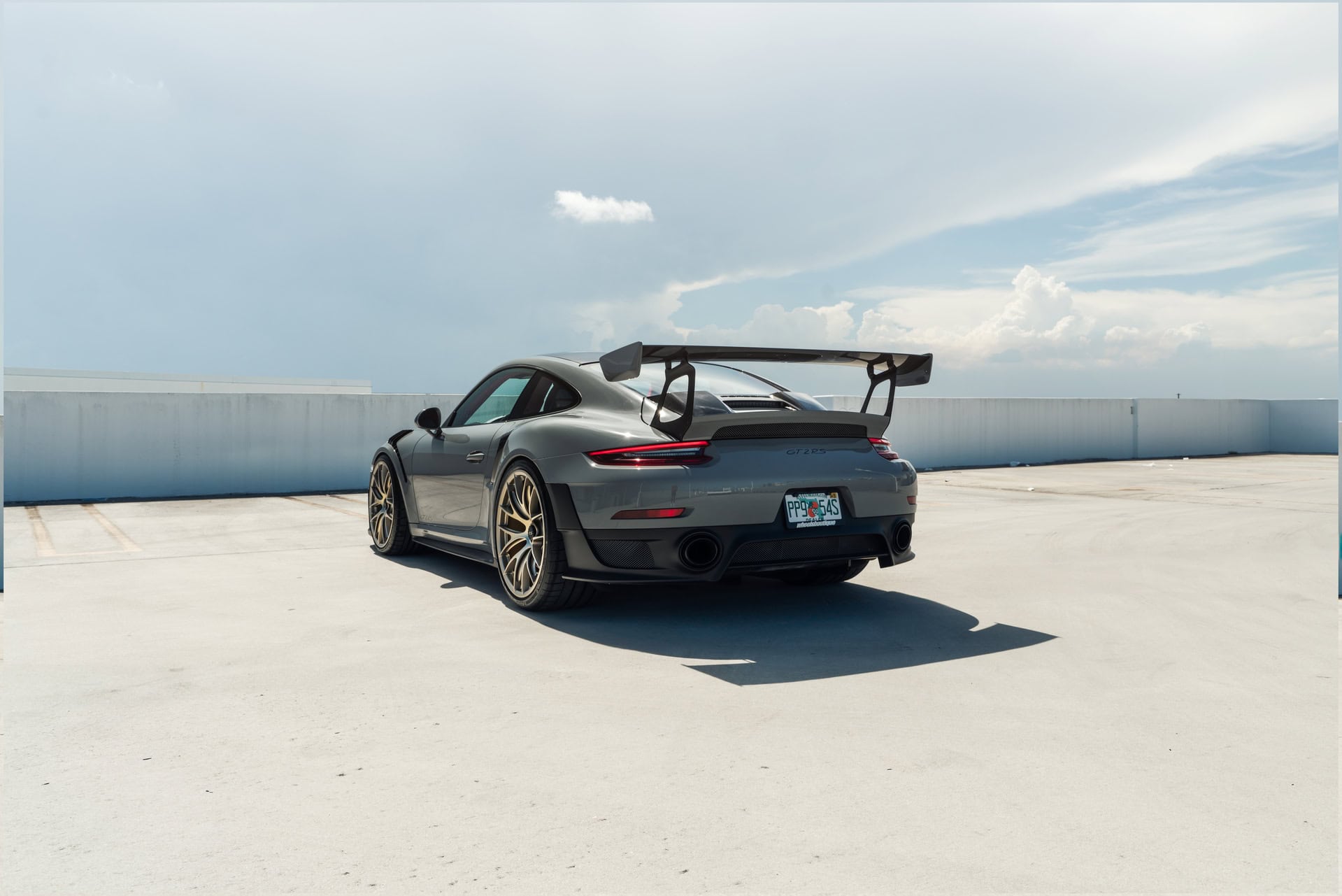Porsche GT2 on IPE Wheels