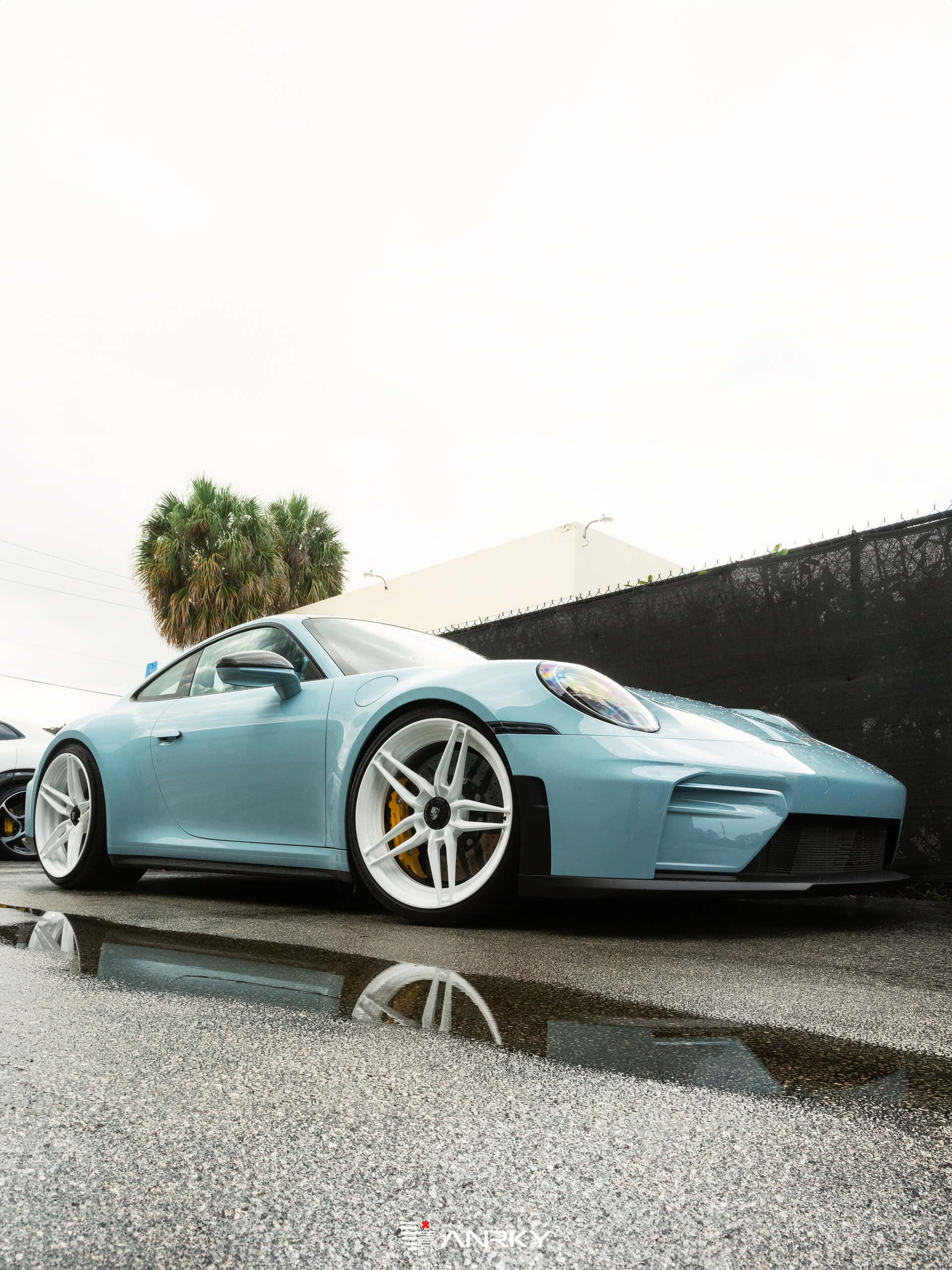 Porsche 992 GT3 Touring – AN27 SeriesTWO