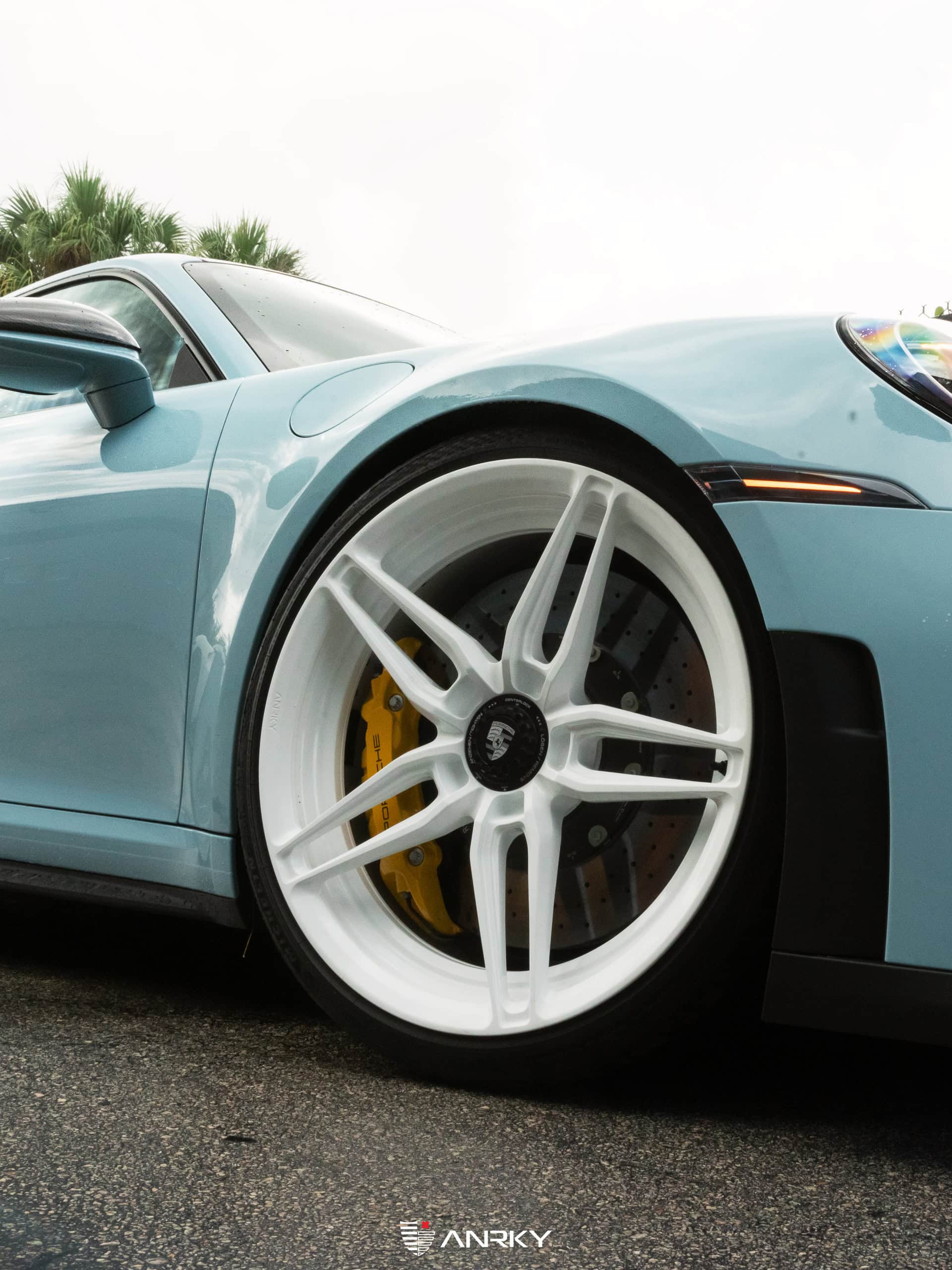 Porsche 992 GT3 Touring – AN27 SeriesTWO