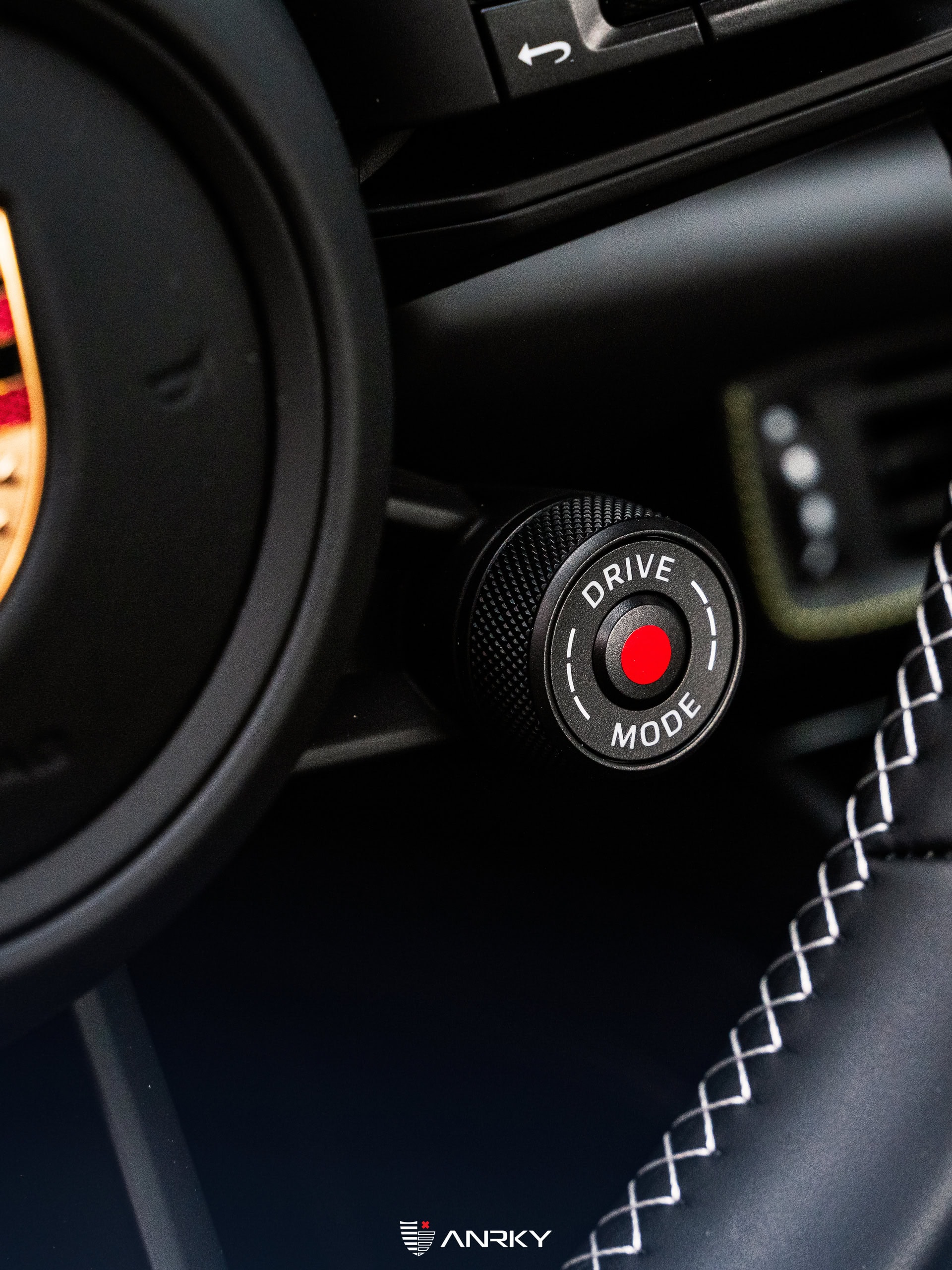 Porsche 992 GT3 Touring – AN27 SeriesTWO