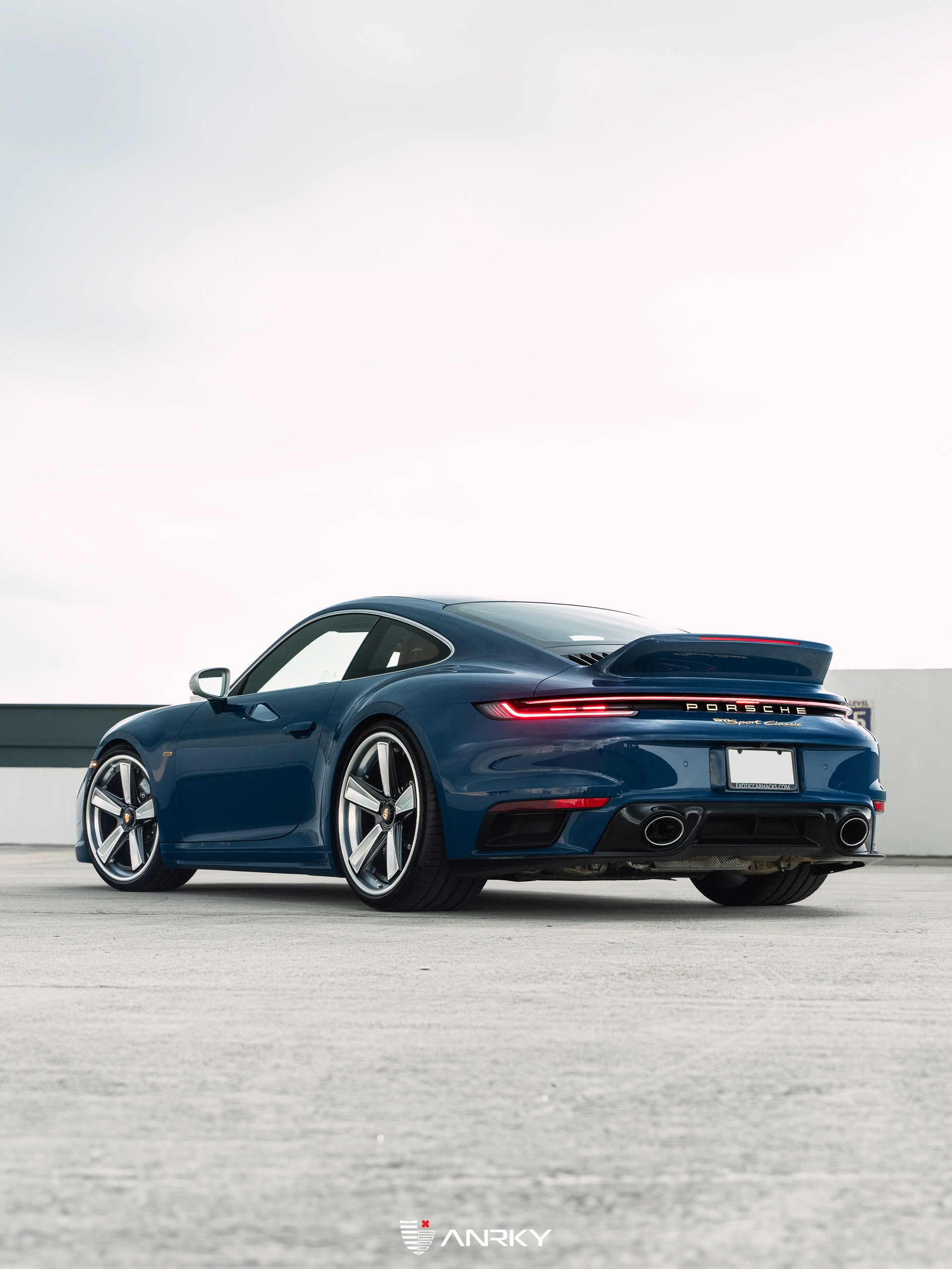 Porsche 992 Sport Classic – RETROSeries FU-5