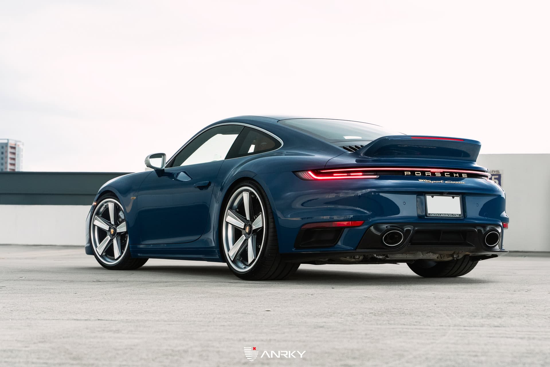 Porsche 992 Sport Classic – RETROSeries FU-5