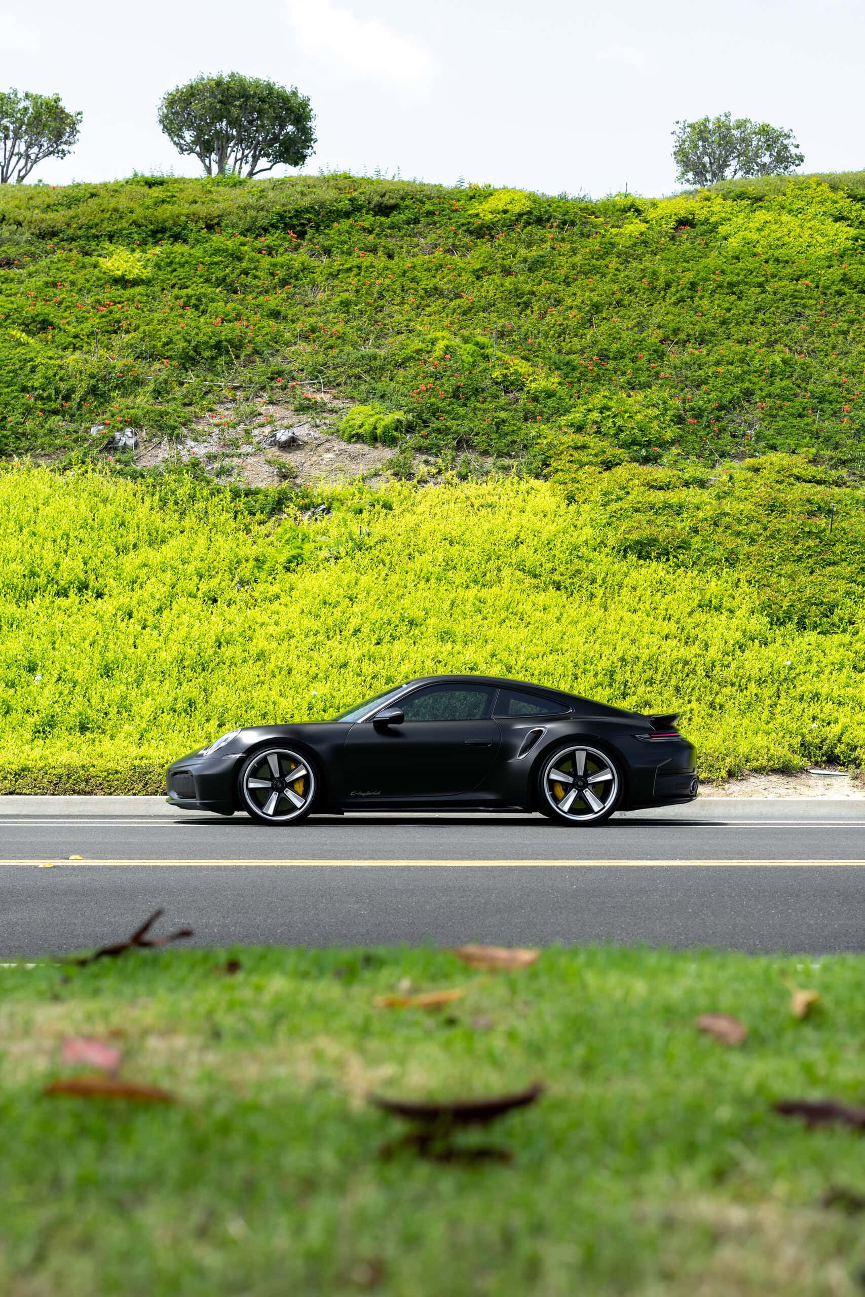 Porsche 992.2 Turbo on Anrky FU-5 