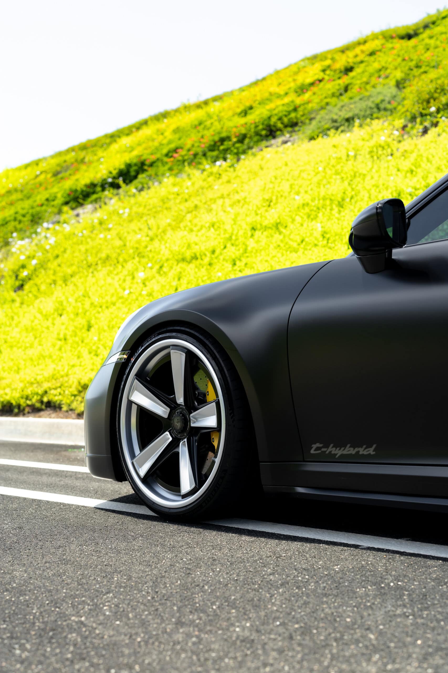 Porsche 992.2 Turbo on Anrky FU-5 