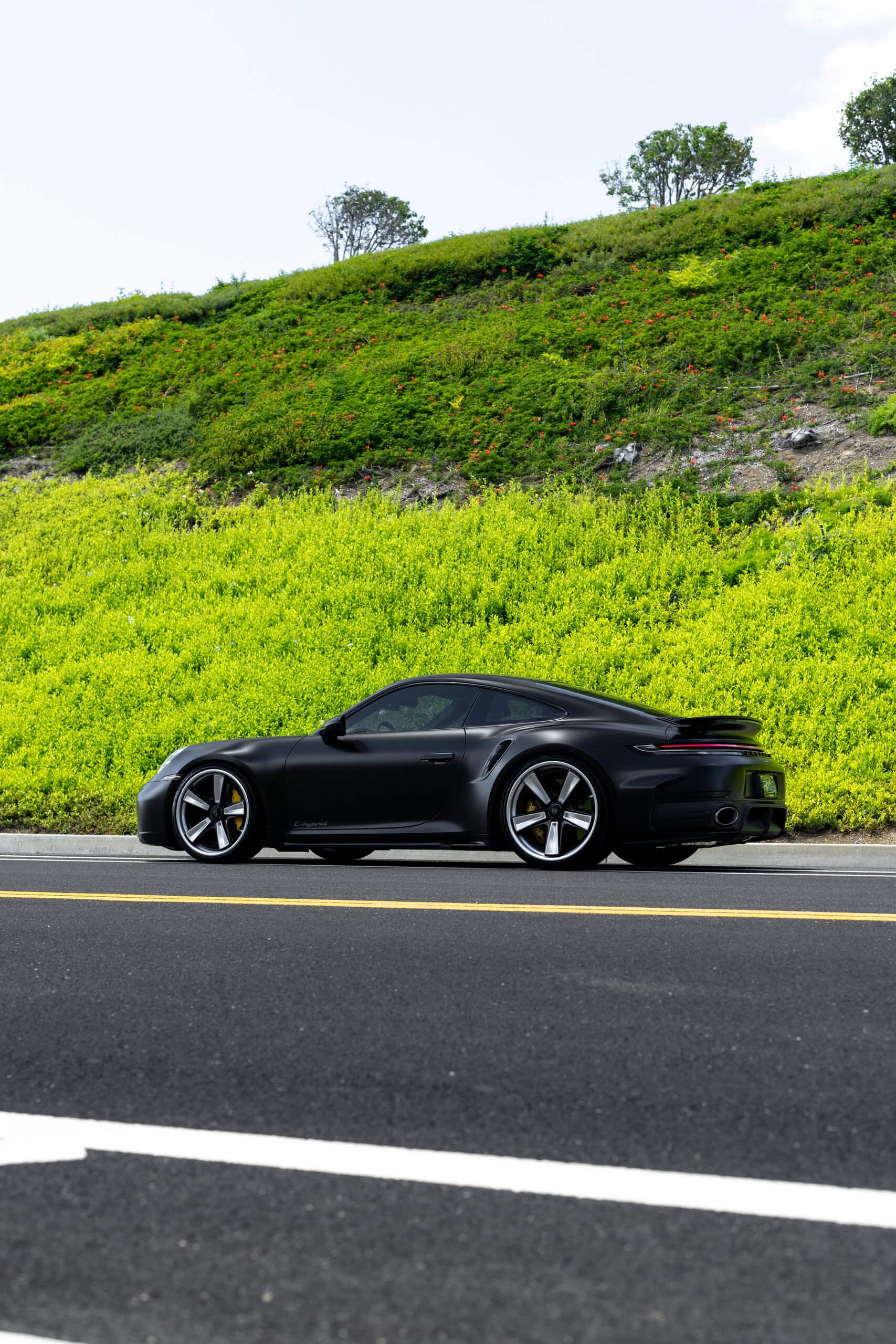 Porsche 992.2 Turbo on Anrky FU-5 