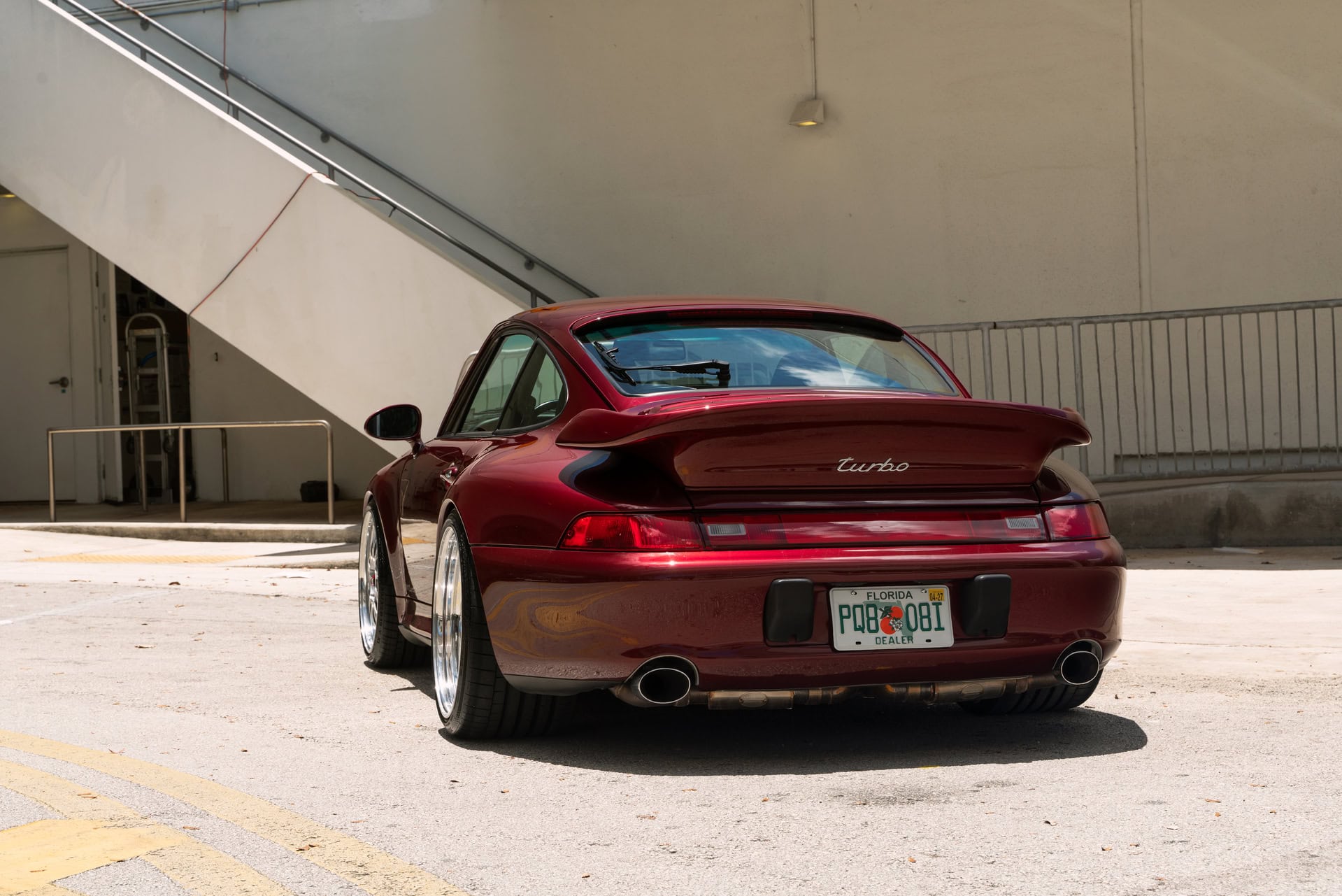 Porsche 993 Turbo on BBS E89