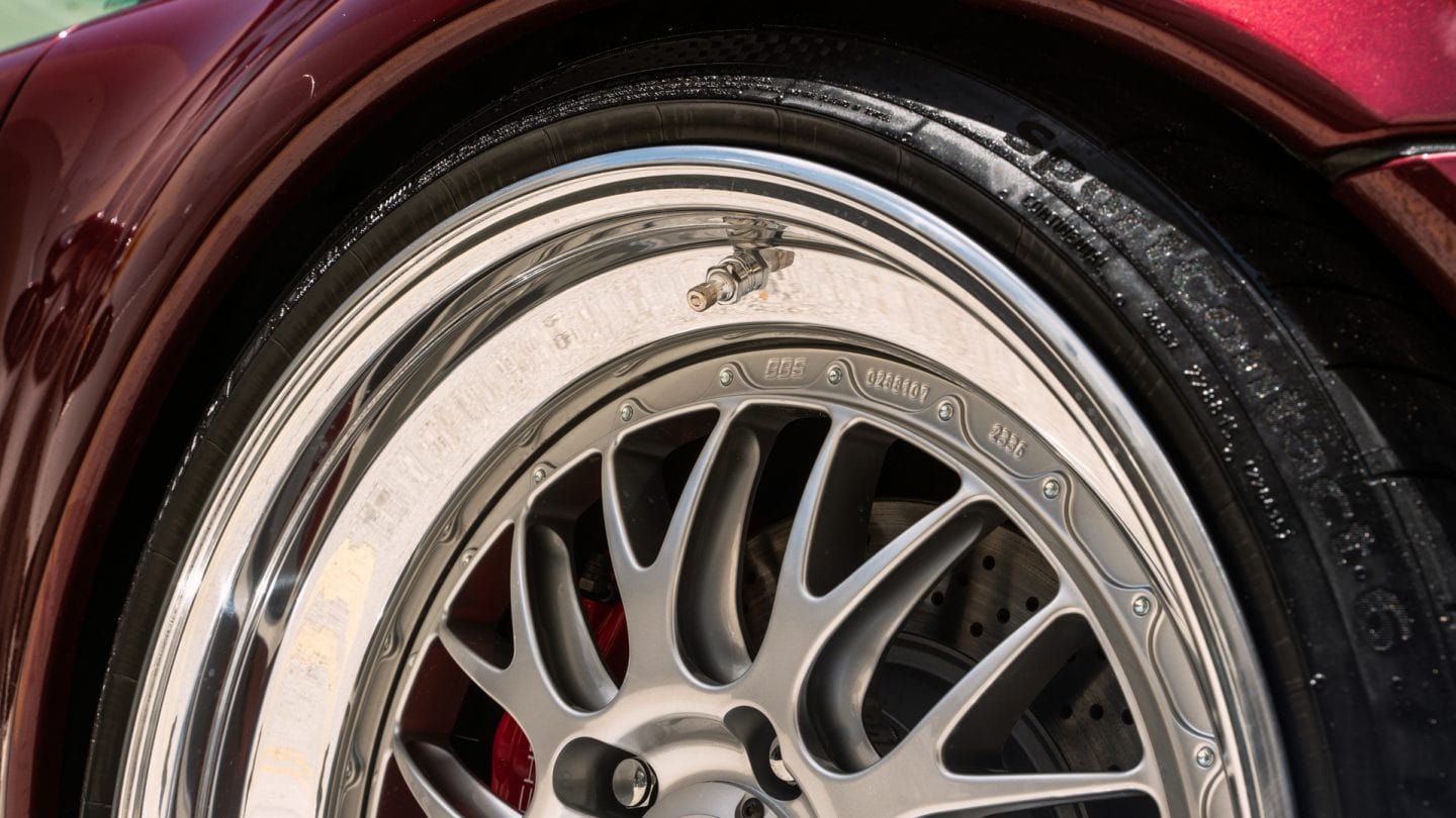 Porsche 993 Turbo on BBS E89