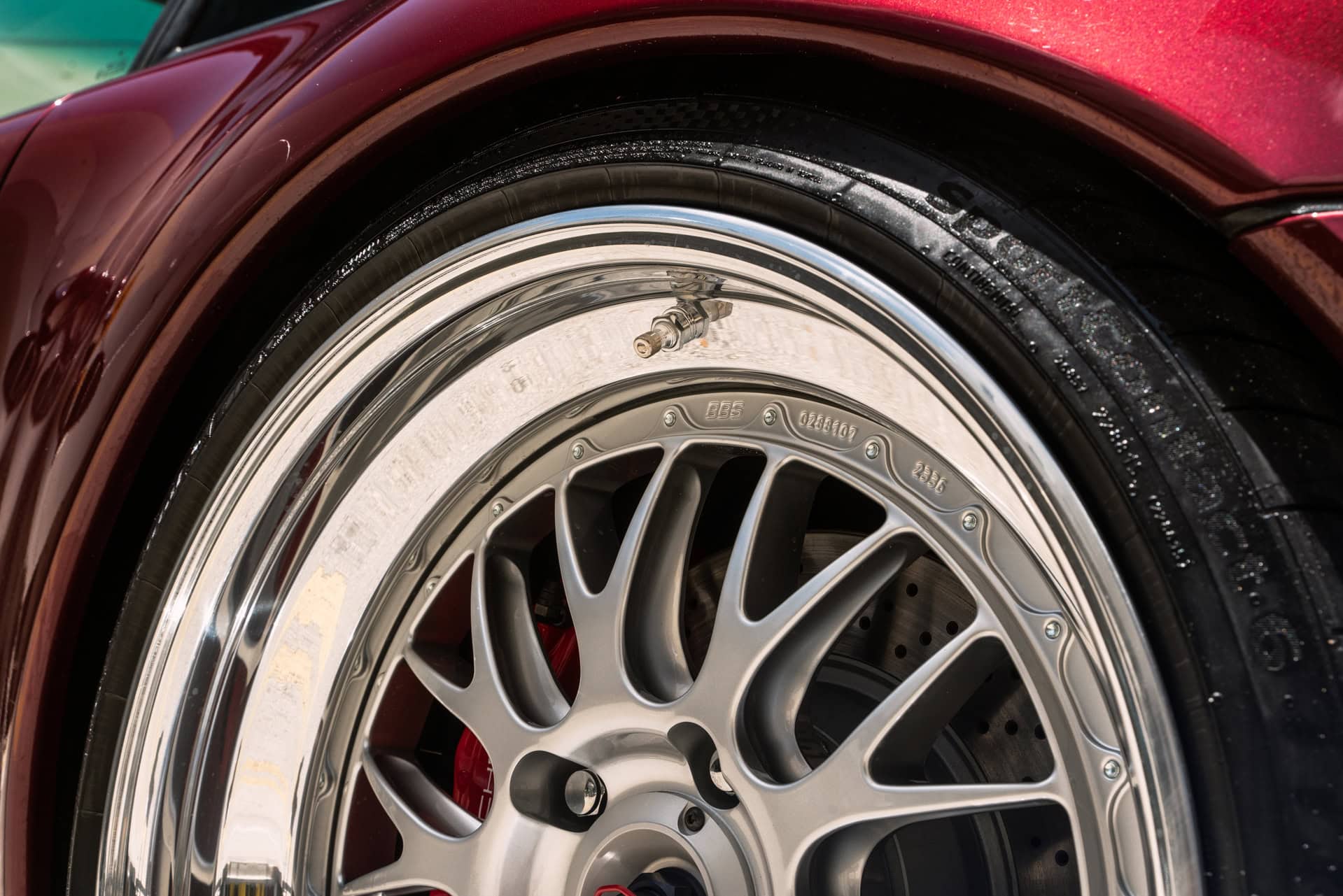Porsche 993 Turbo on BBS E89